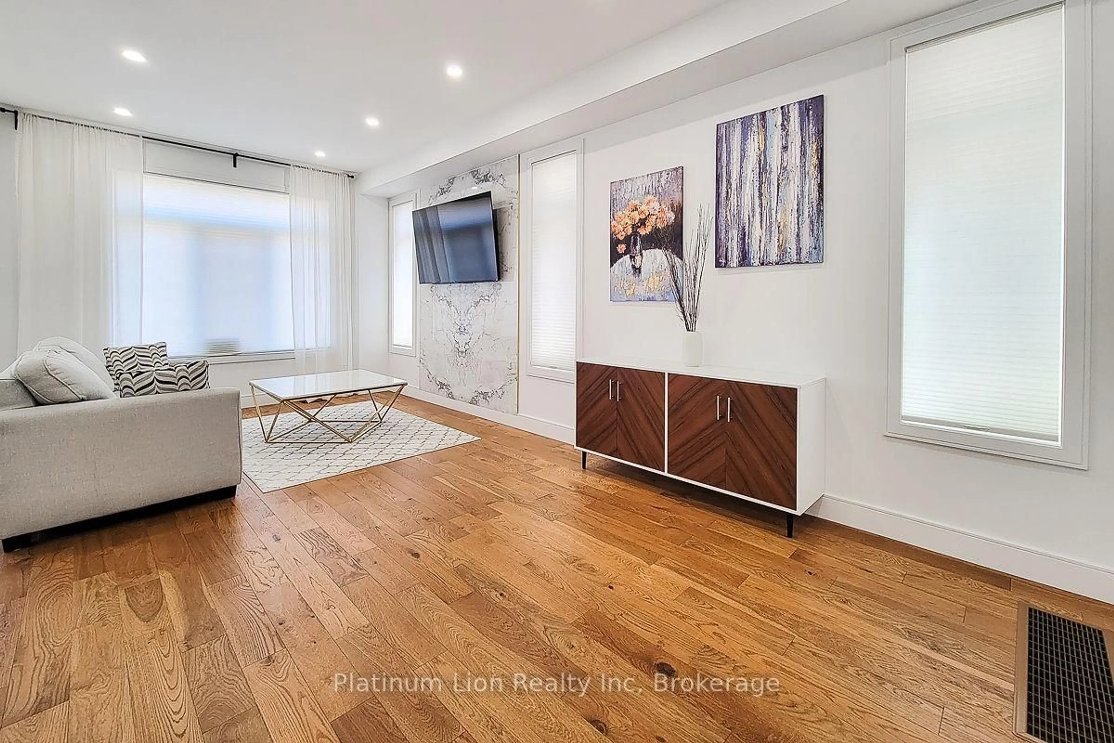 Unknown for 87 Mcknight Ave, Hamilton Ontario L8B 0T8