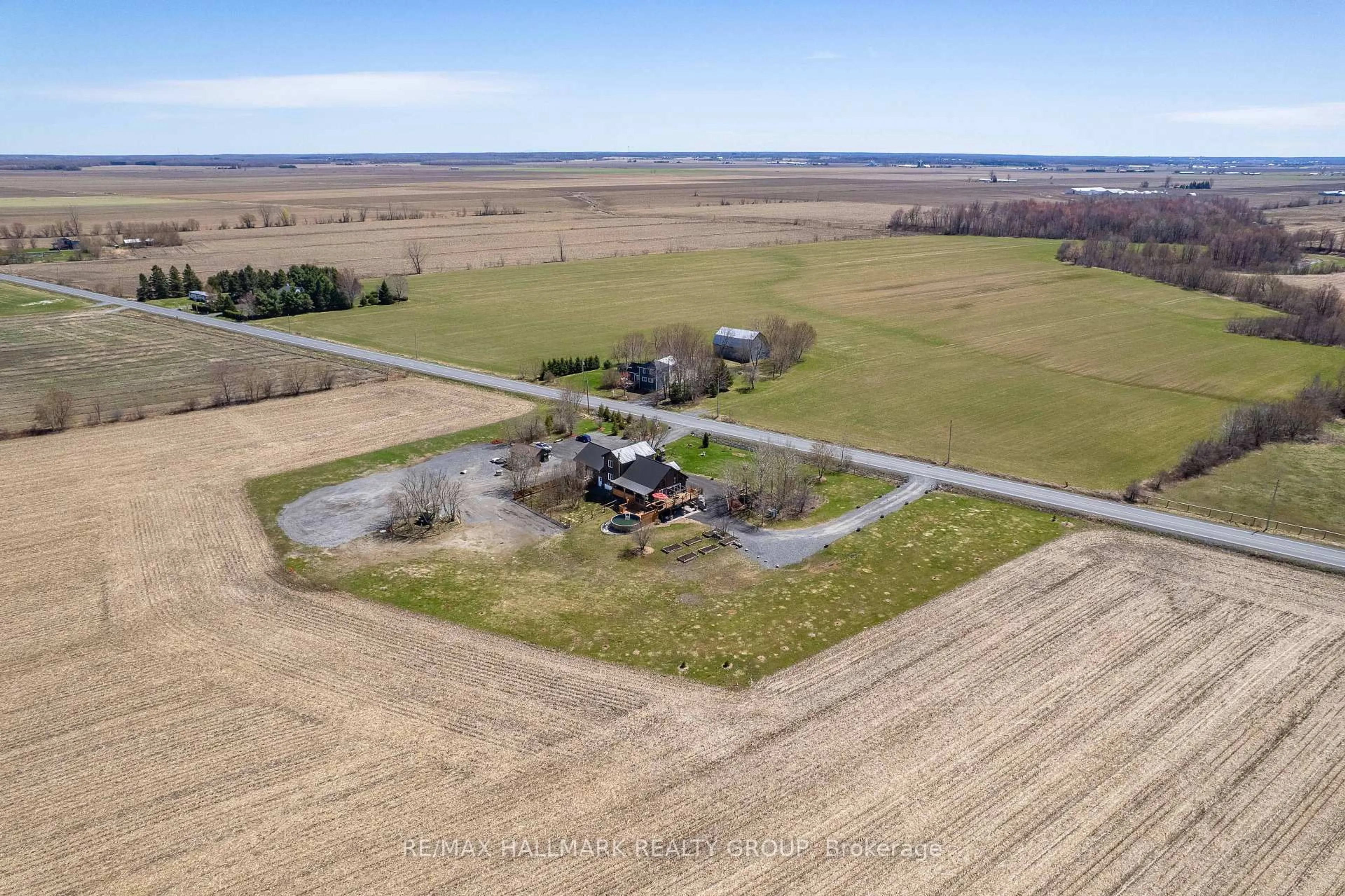 A pic from outside/outdoor area/front of a property/back of a property/a pic from drone, water/lake/river/ocean view for 2421 Concession 8 Rd, The Nation Ontario K0B 1N0