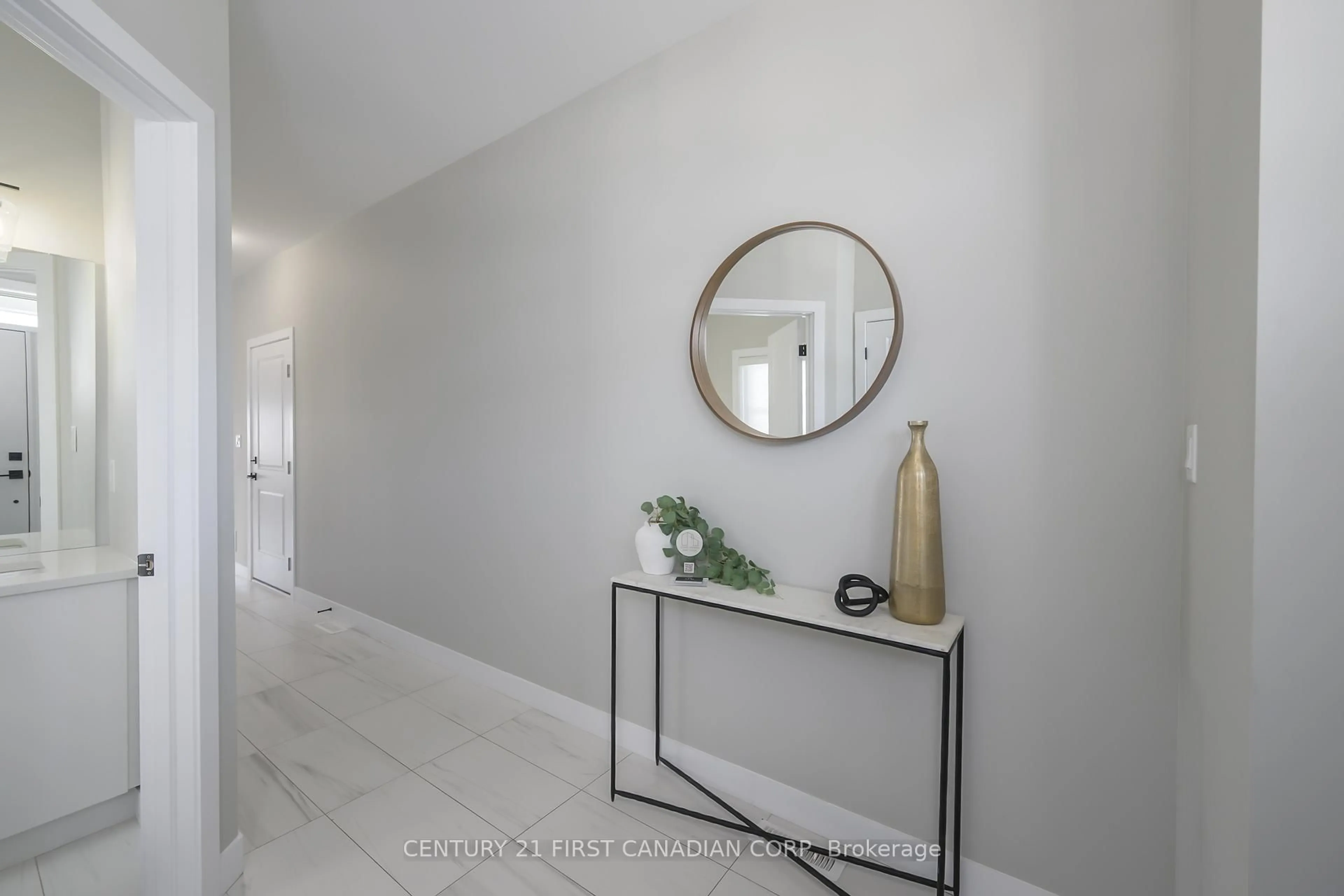 Indoor entryway for 3612 Southbridge Ave, London South Ontario N6L 0G5