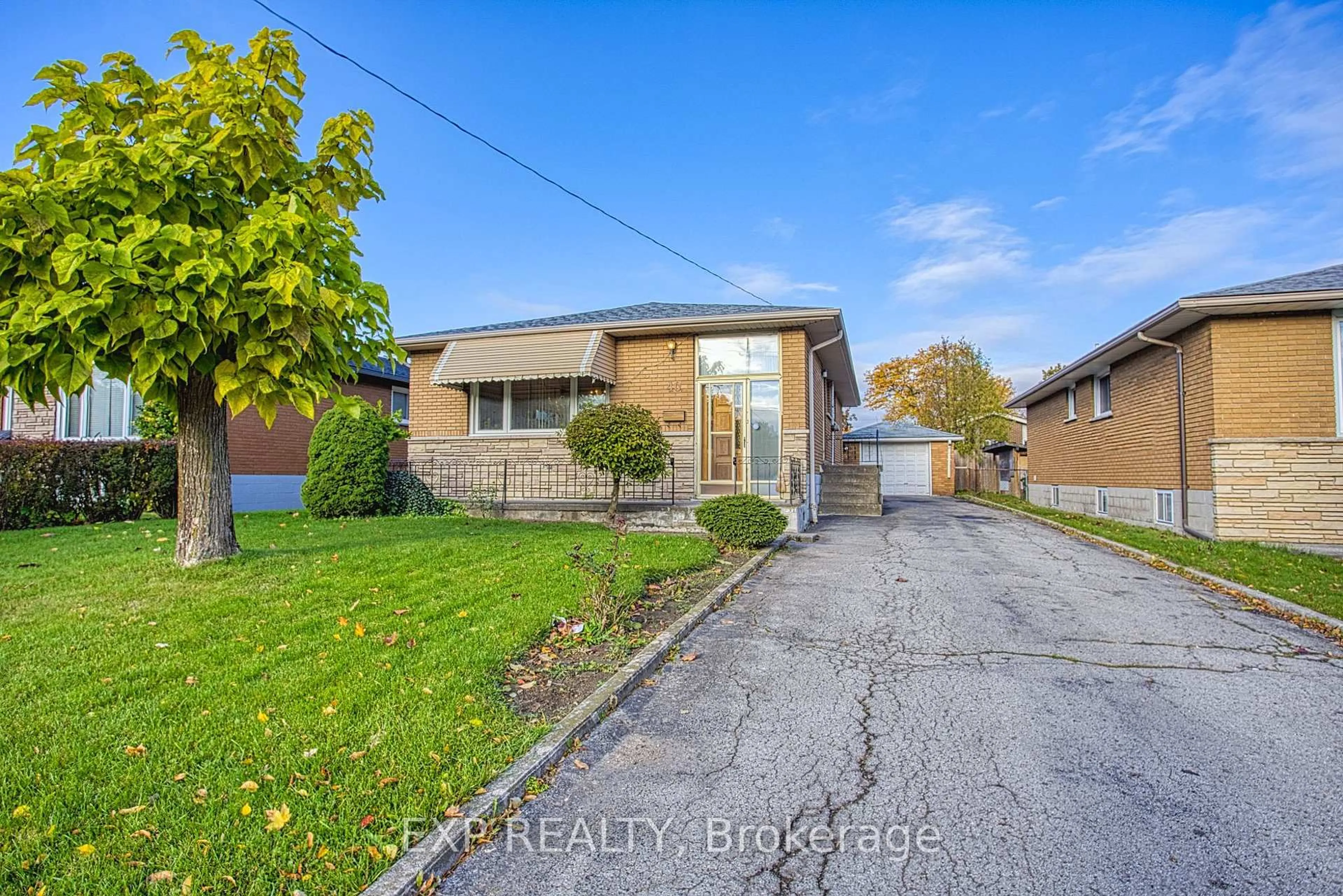 A pic from outside/outdoor area/front of a property/back of a property/a pic from drone, street for 40 Purdy Cres, Hamilton Ontario L9A 3B3