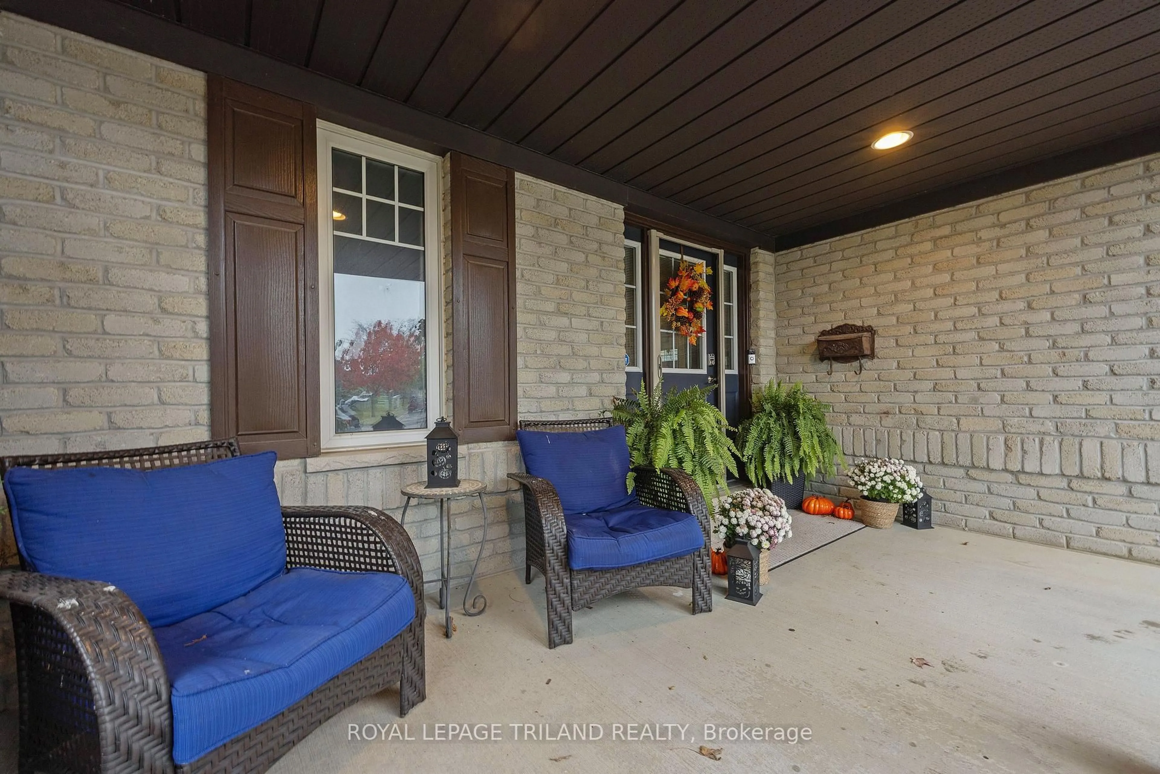 Patio, street for 41 Penhale Ave, St. Thomas Ontario N5R 6L2