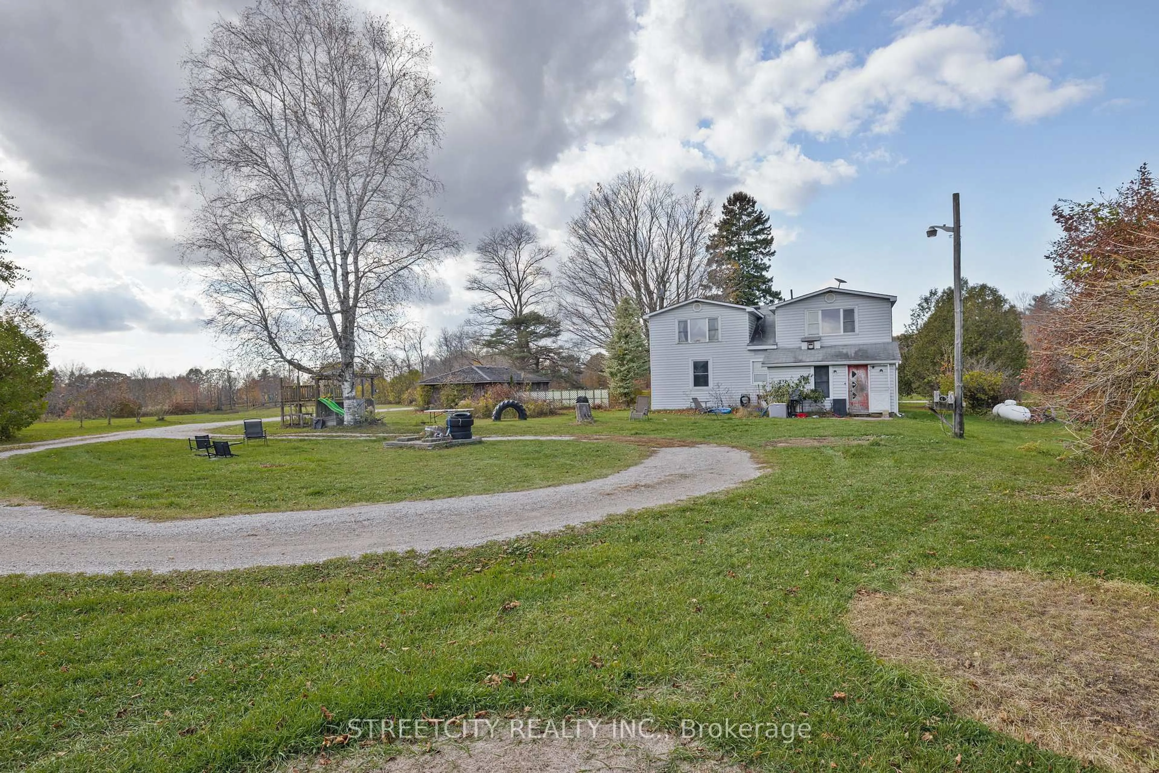 A pic from outside/outdoor area/front of a property/back of a property/a pic from drone, street for 9238 Sandytown Rd, Bayham Ontario N0J 1H0