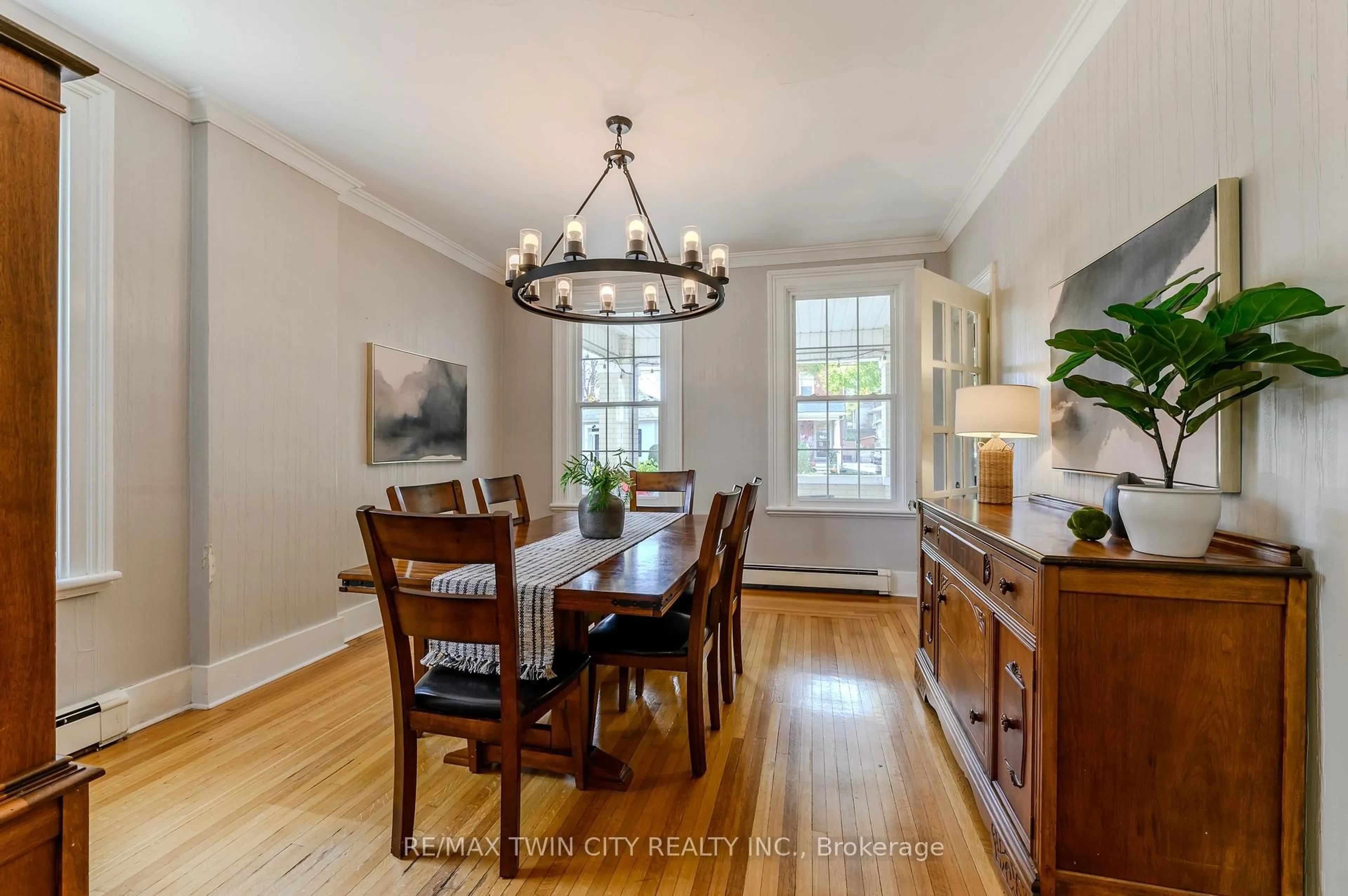 Dining room, wood/laminate floor for 35 Egerton St, Brantford Ontario N3T 4L4