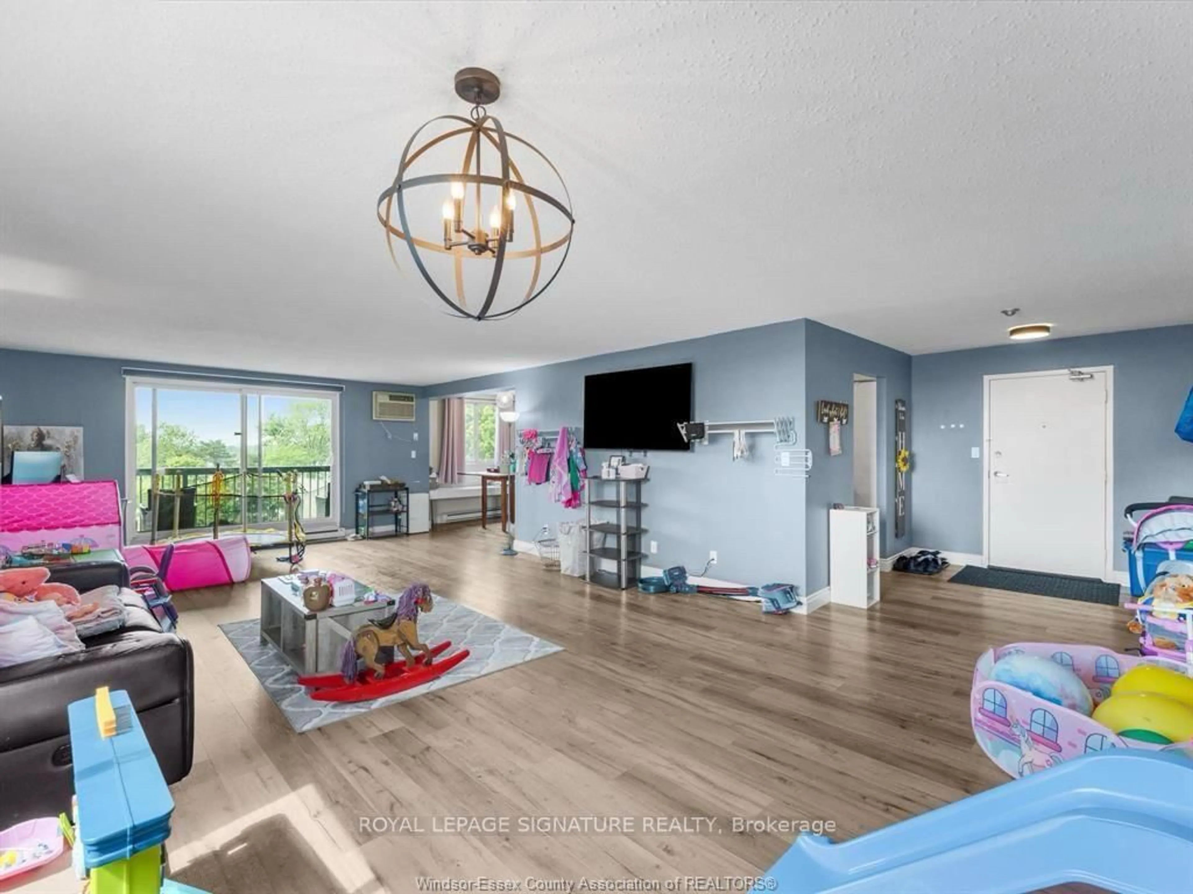 Living room with furniture, unknown for 3936 Wyandotte St #503, Windsor Ontario N8Y 4V1