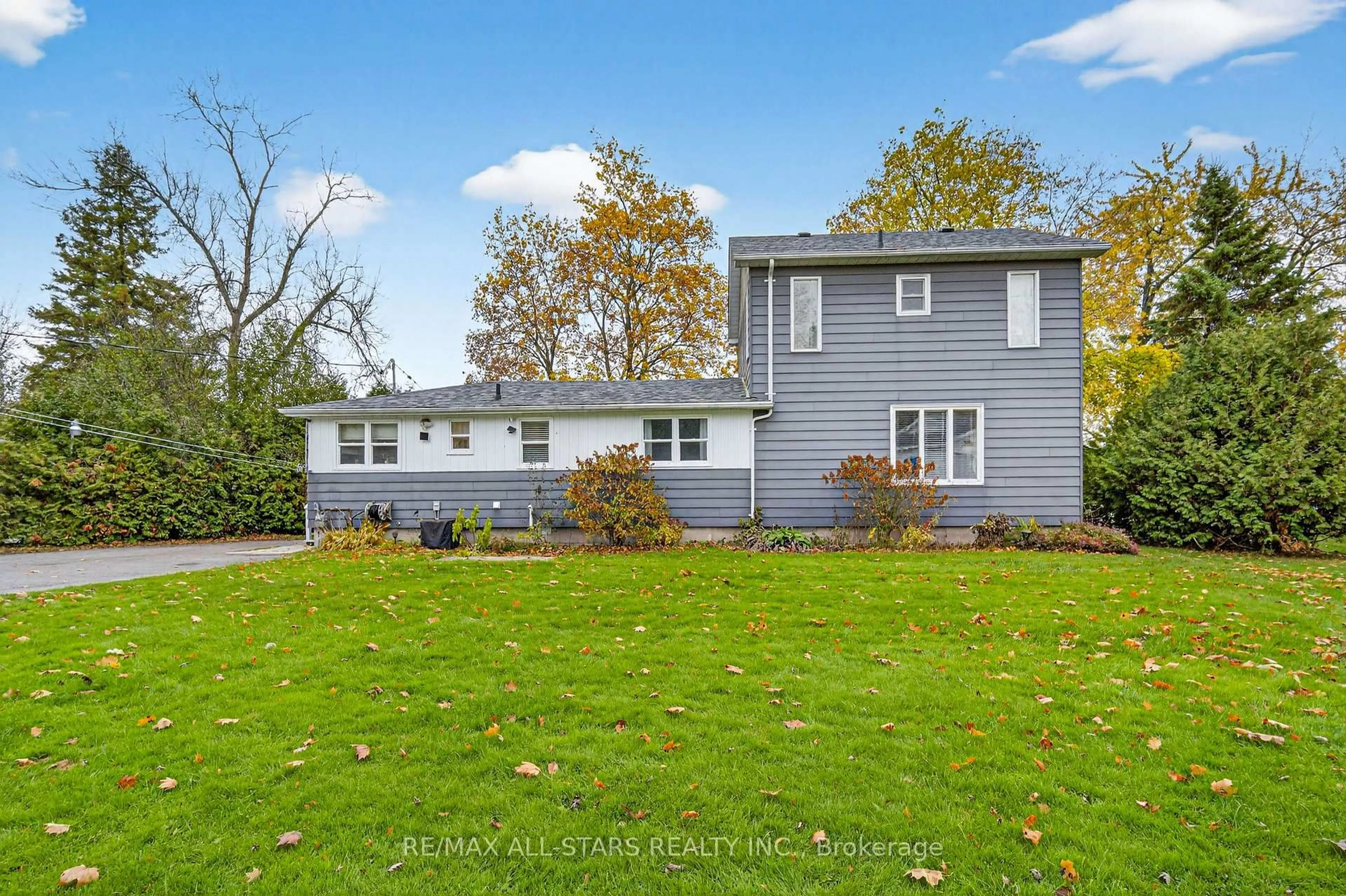 A pic from outside/outdoor area/front of a property/back of a property/a pic from drone, unknown for 19 Charlotte Cres, Kawartha Lakes Ontario K0L 2W0