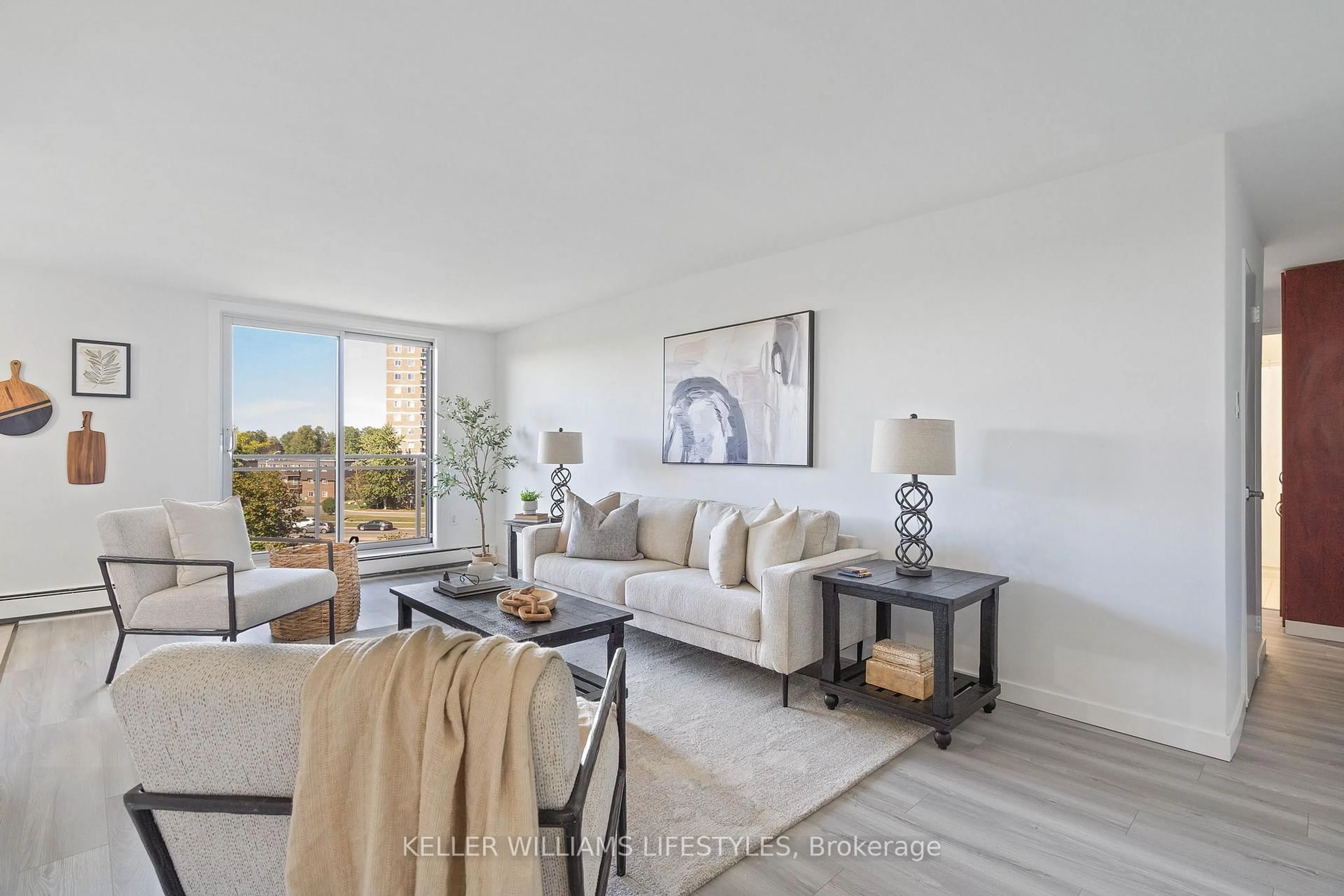 Living room with furniture, unknown for 931 Wonderland Rd #511, London South Ontario N6K 2X6