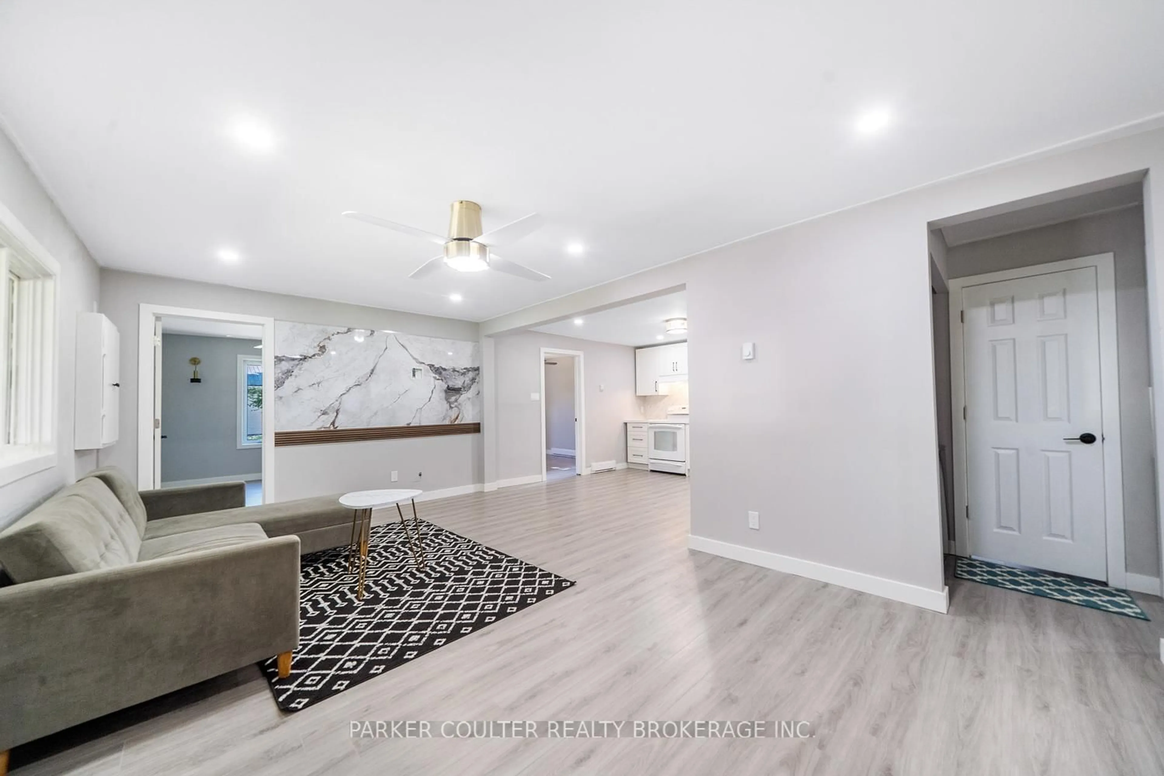 Unknown for 597 High St, Georgian Bay Ontario P0C 1H0