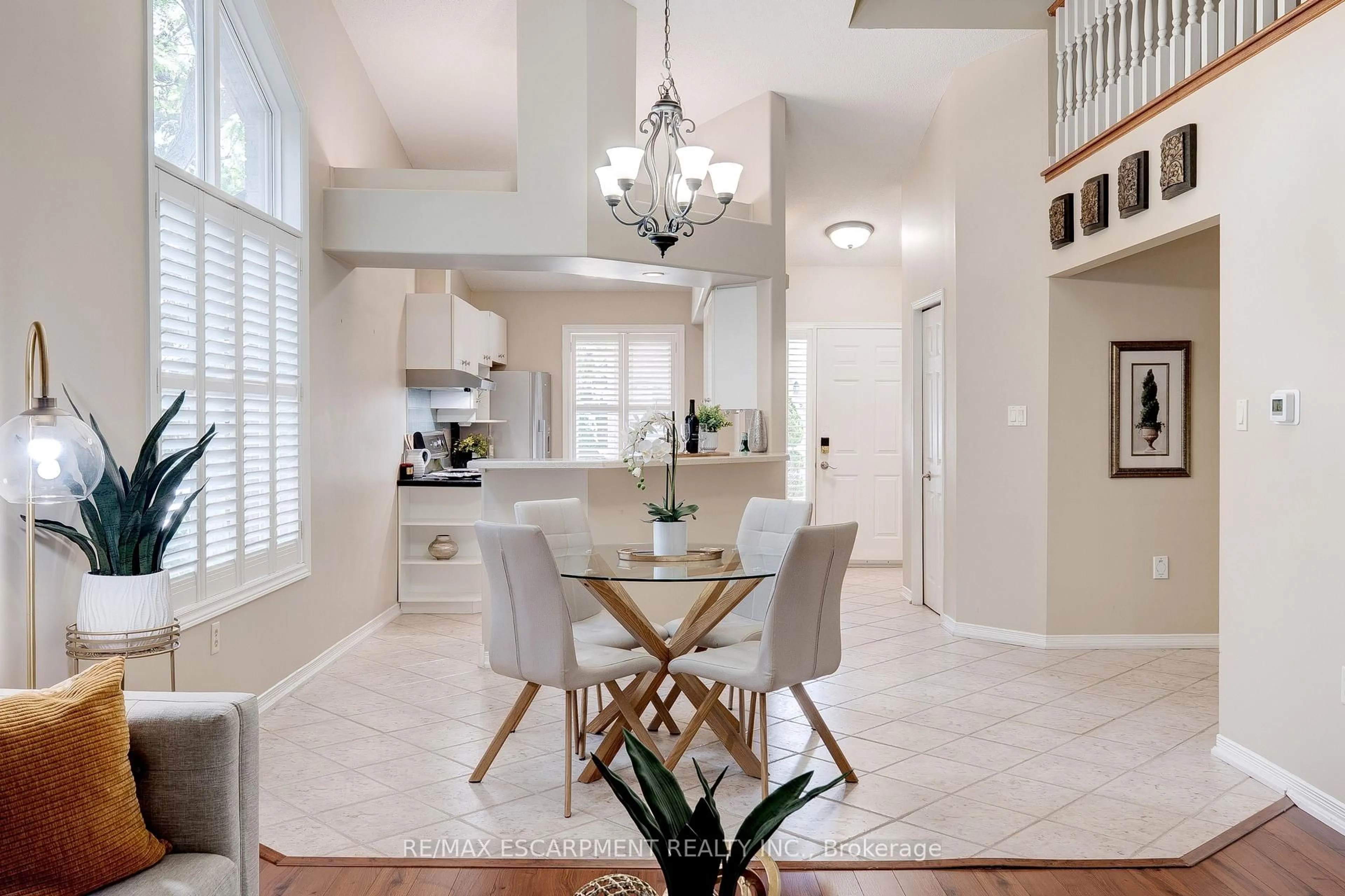 Unknown for 2774 King St #10, Hamilton Ontario L8G 1J4