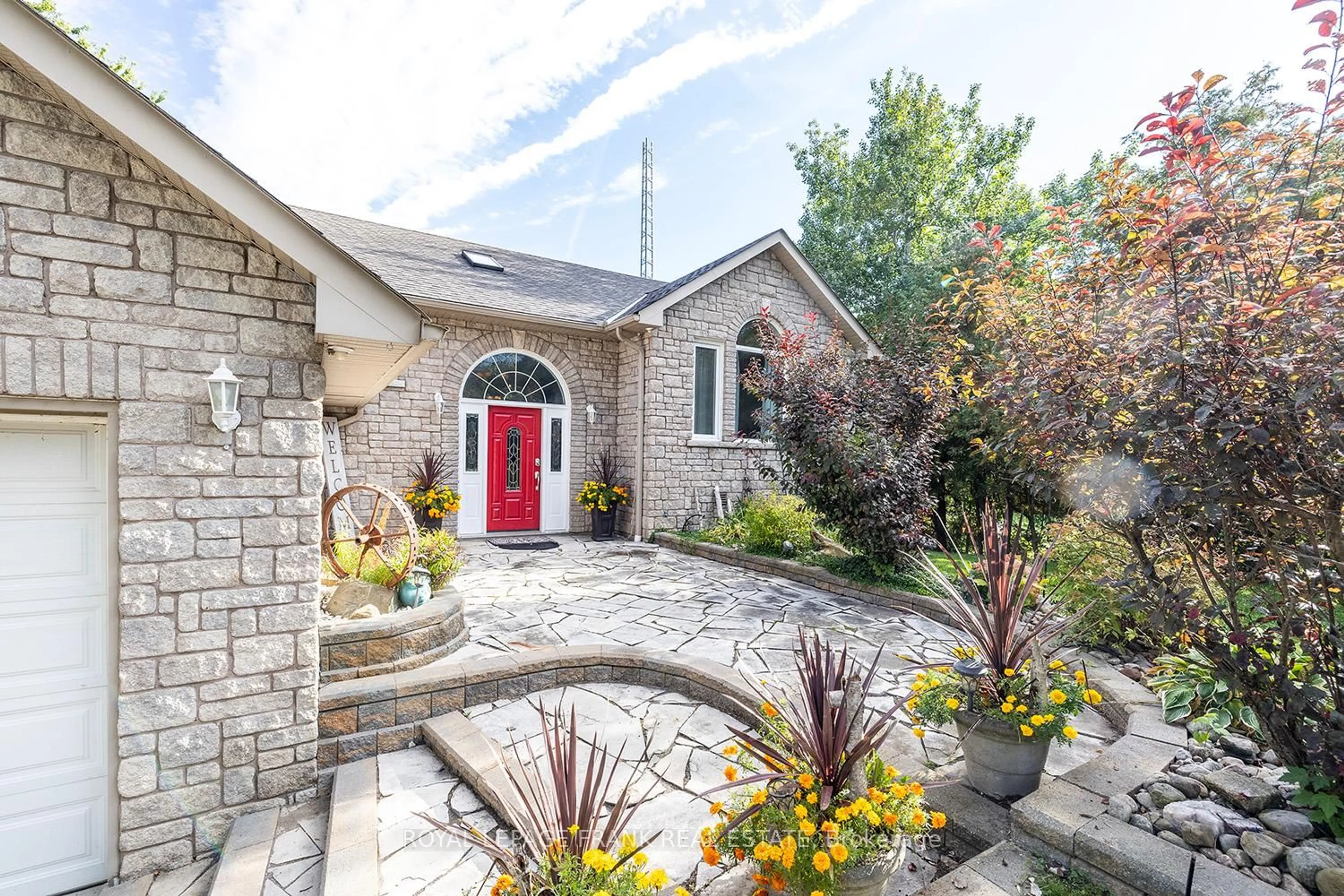 Unknown for 25 Shelley Dr, Kawartha Lakes Ontario K0M 2C0