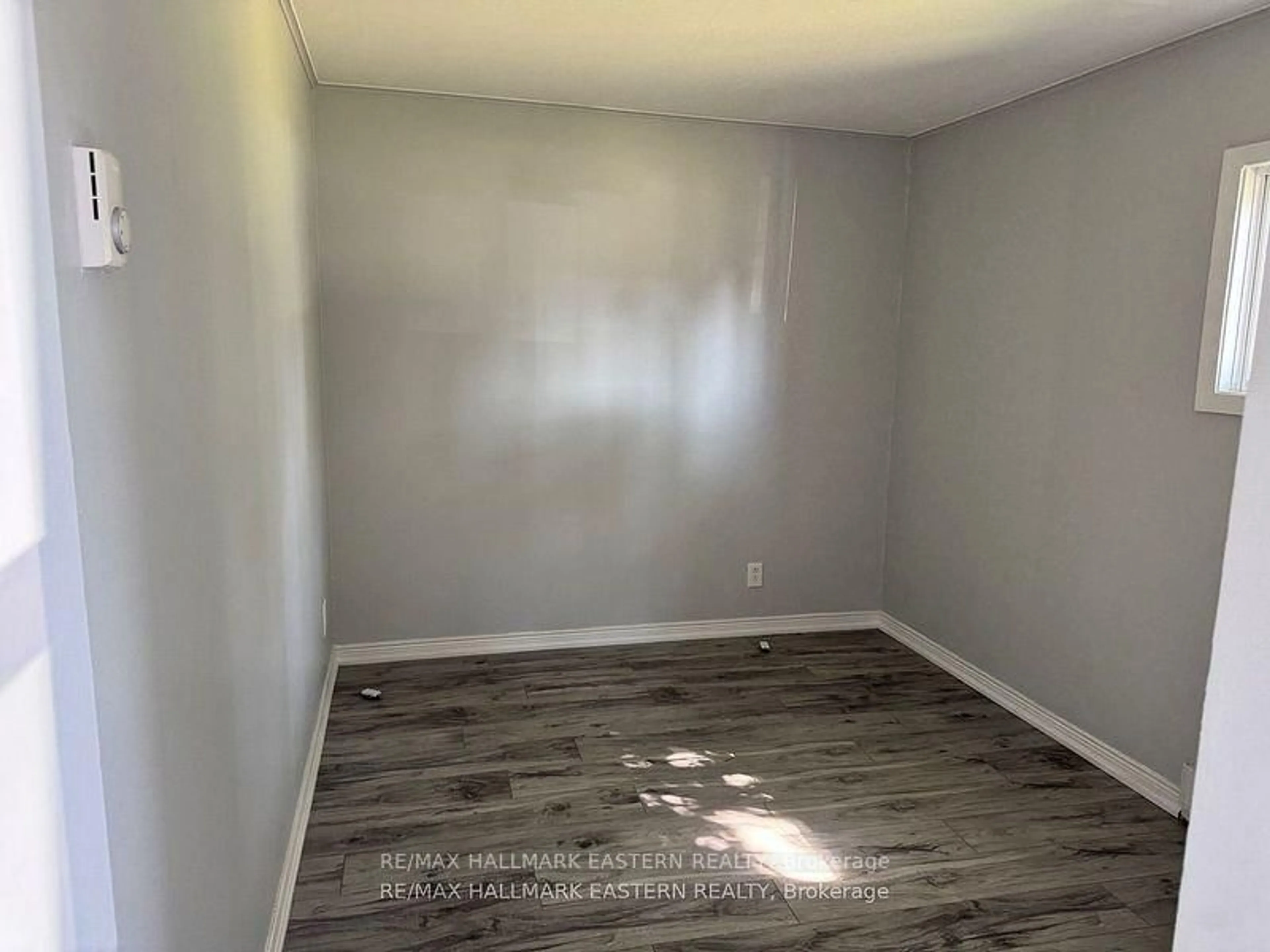 A pic of a room for 822 St. Mary's St, Peterborough Ontario K9J 4H3