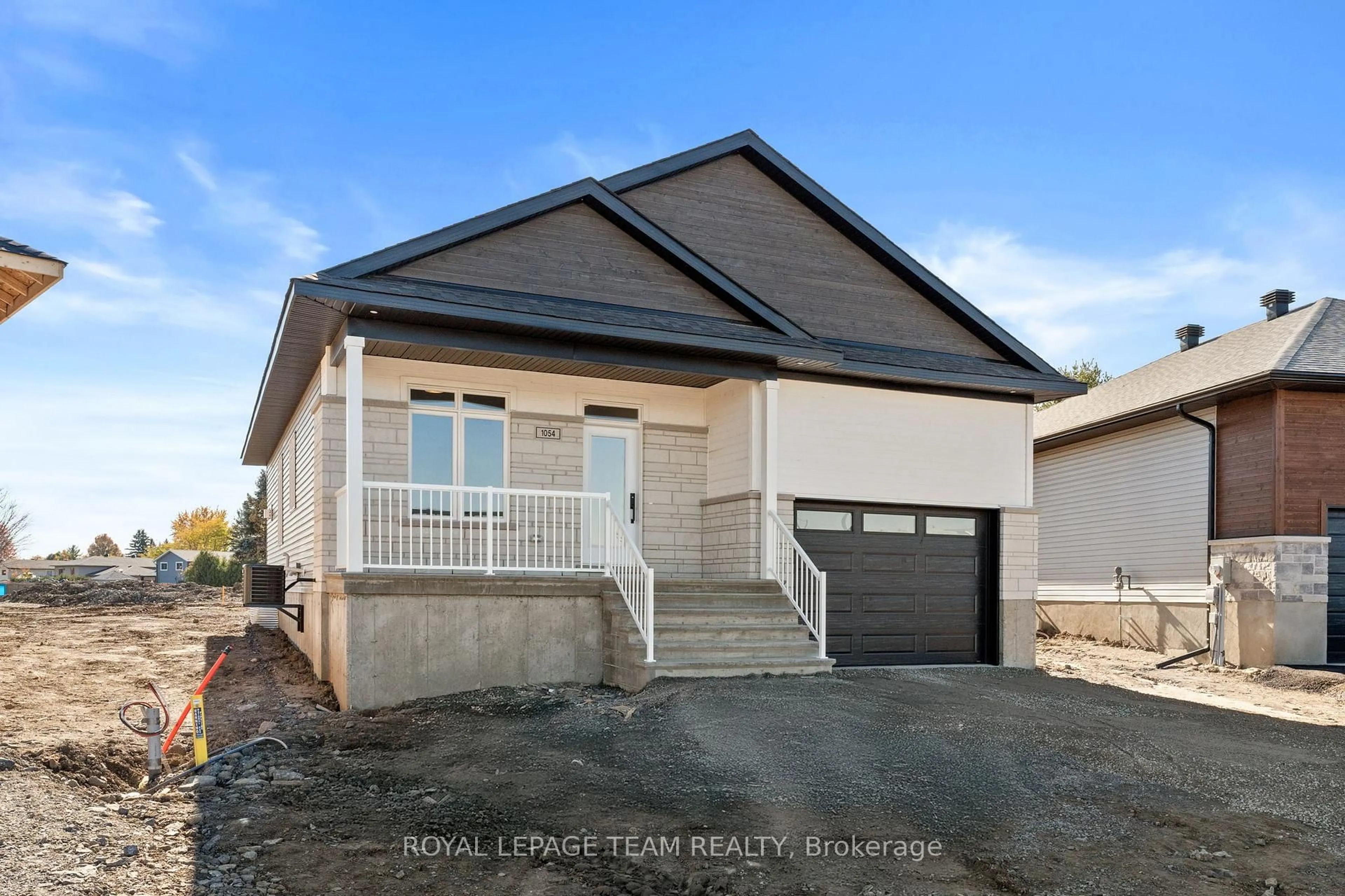 Unknown for 1054 Turner Dr, Brockville Ontario K6V 0G8