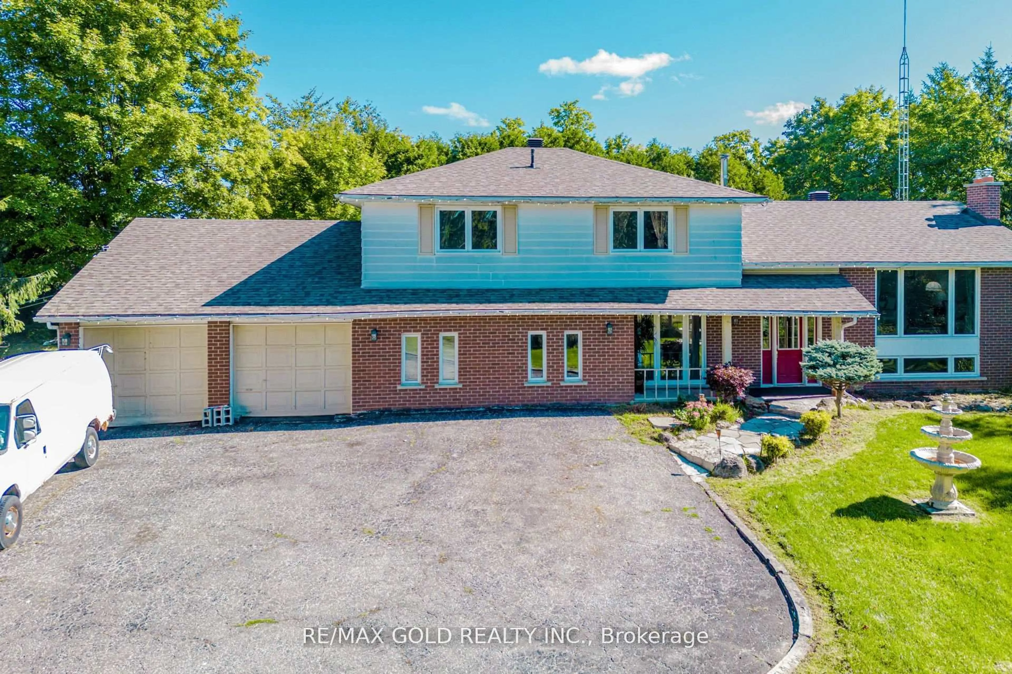 A pic from outside/outdoor area/front of a property/back of a property/a pic from drone, unknown for 9109 Wellington Rd 50, Erin Ontario L7J 2L8