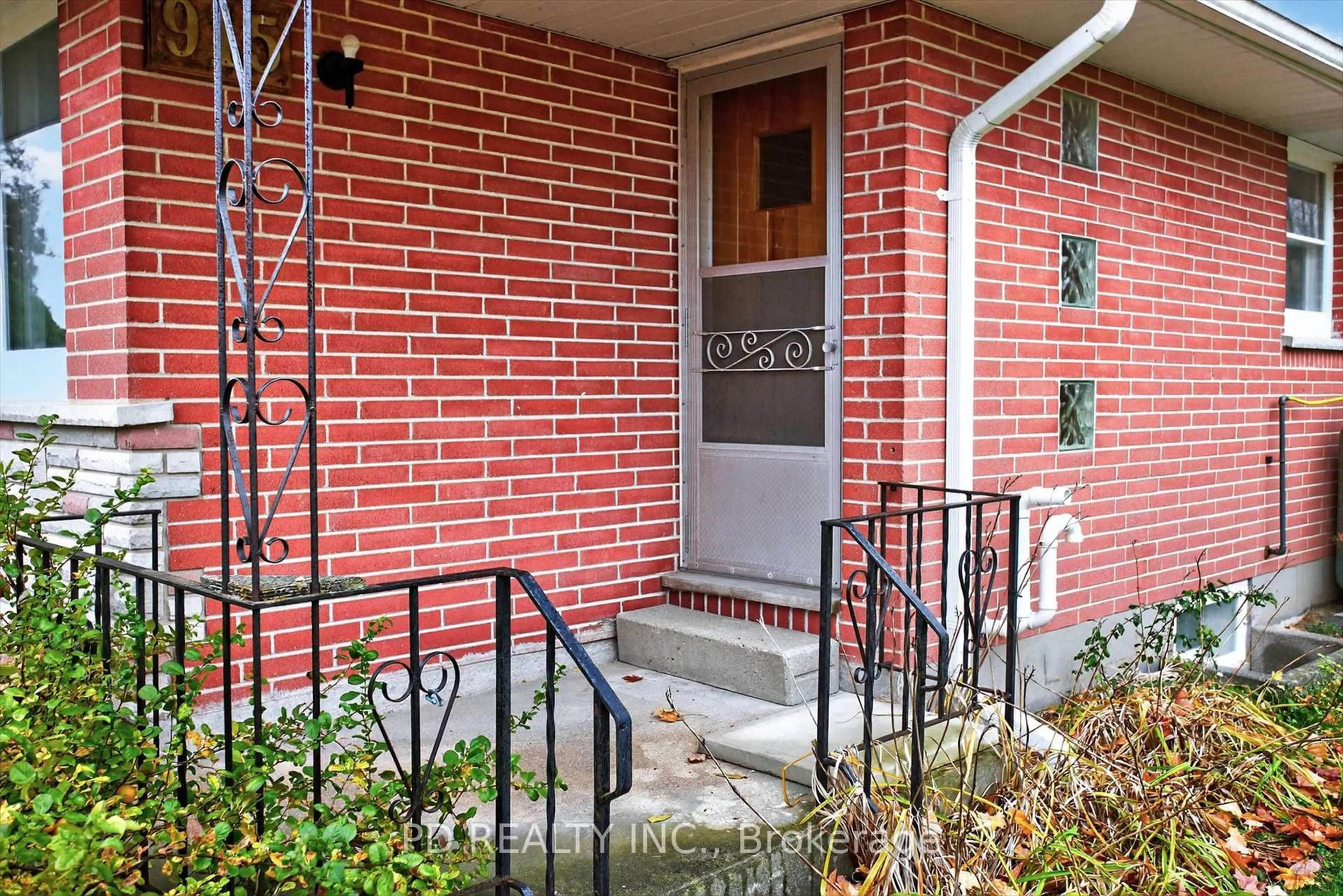 Home with brick exterior material, street for 915 Mill St, Cavan Monaghan Ontario L0A 1C0