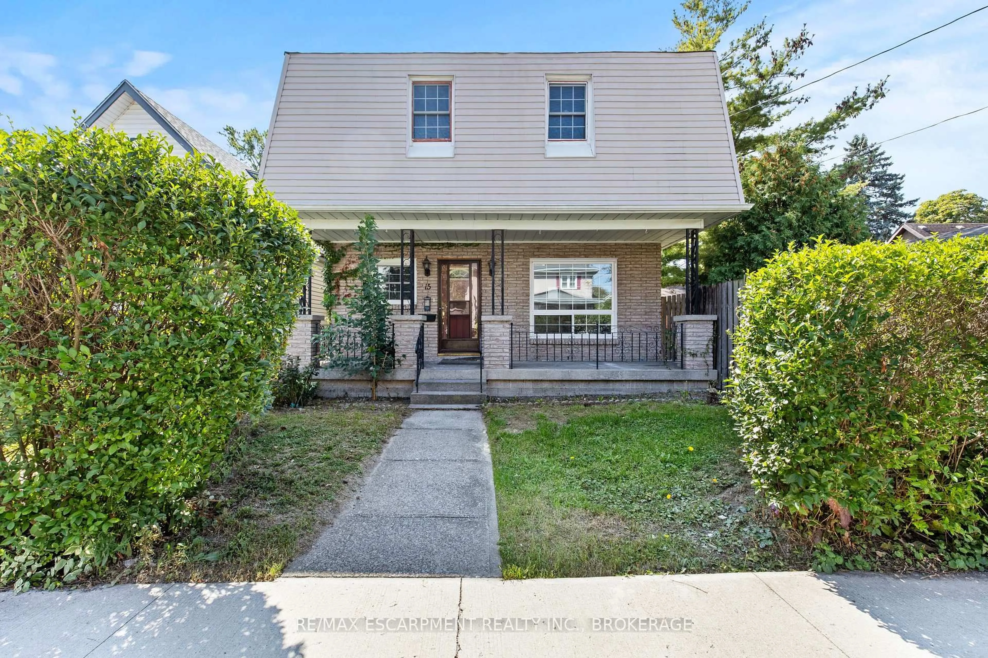 Unknown for 15 MCCORMICK St, Welland Ontario L3C 4L8