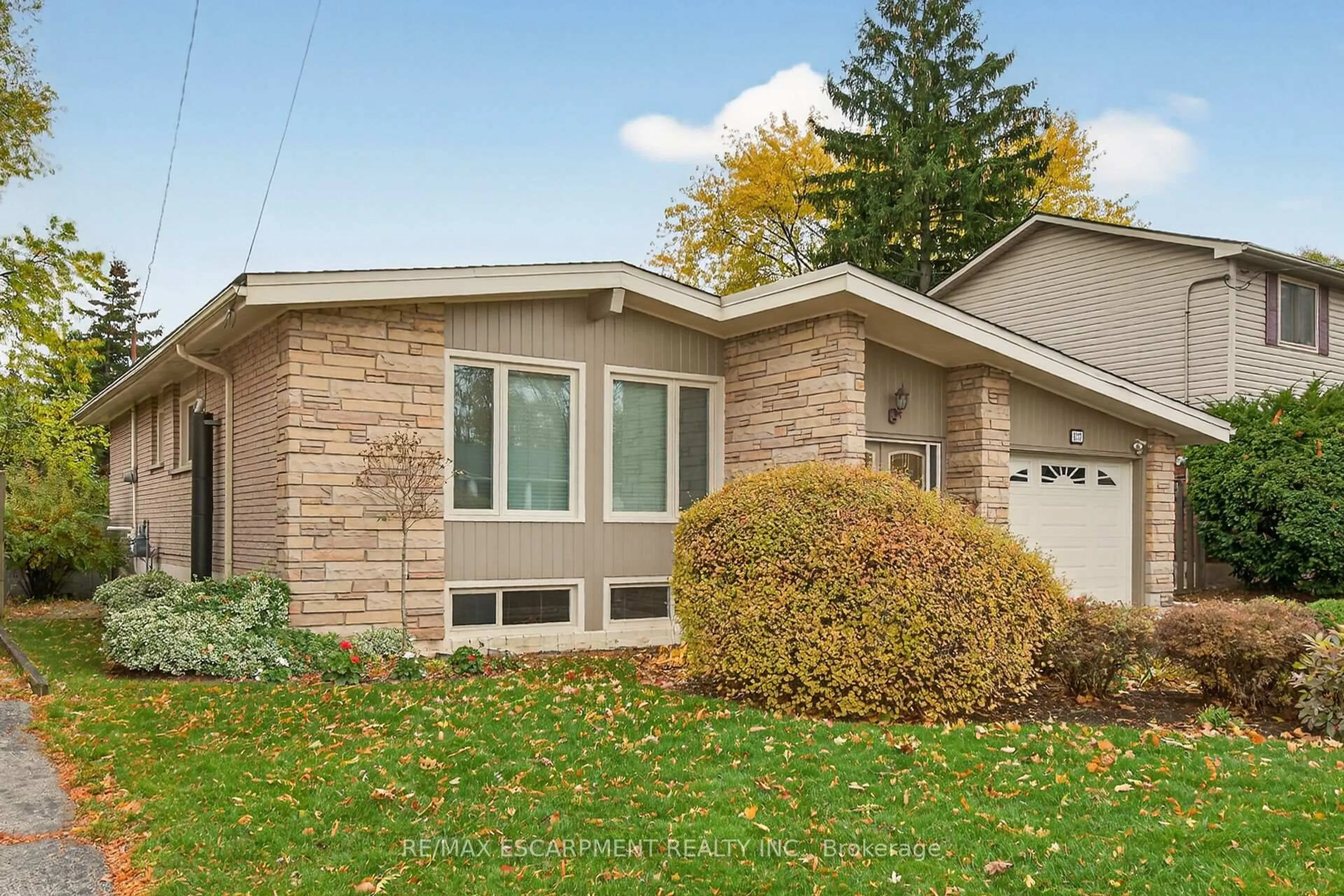 Home with brick exterior material, street for 177 San Pedro Dr, Hamilton Ontario L9C 2C9