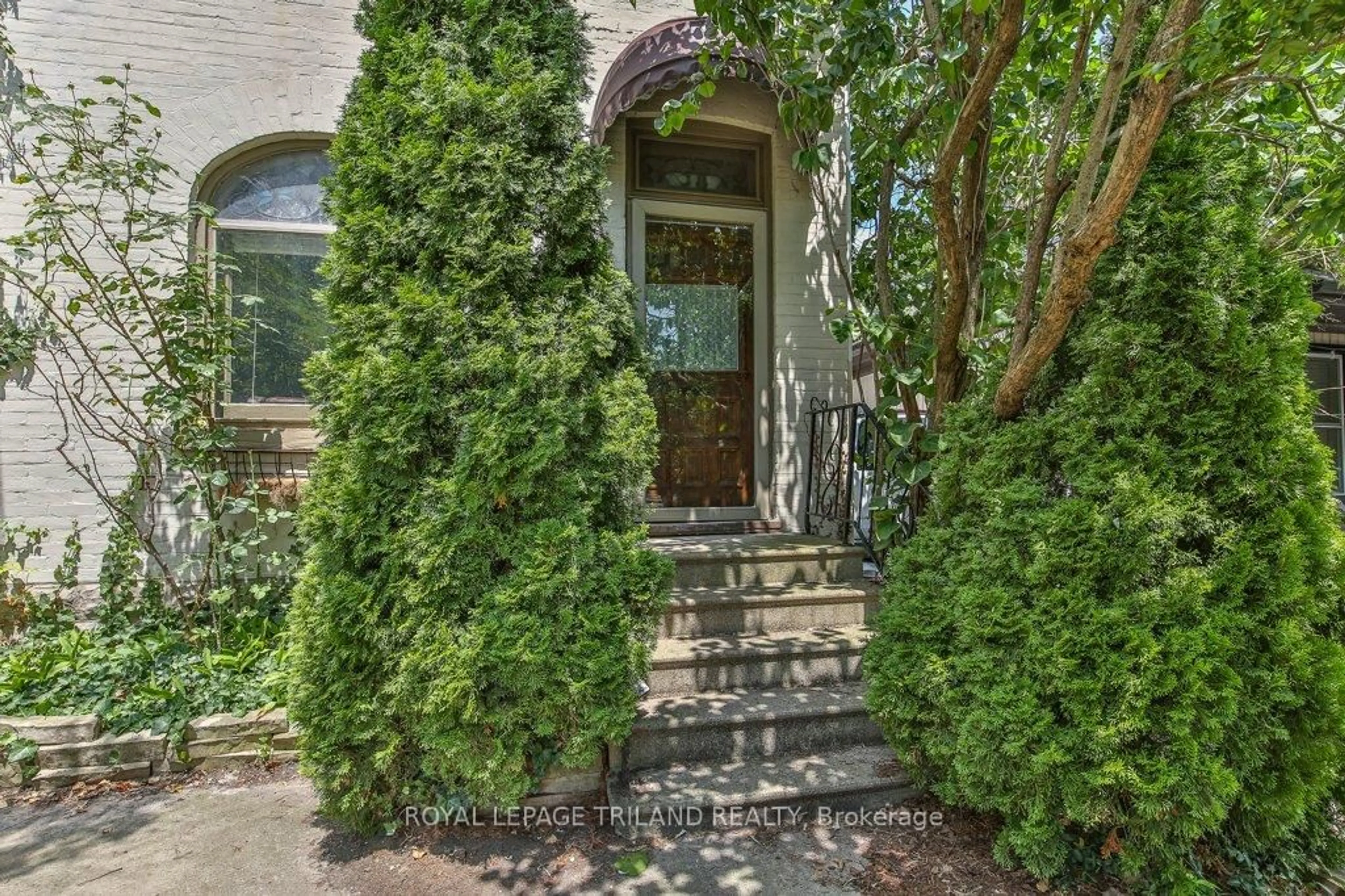 Unknown for 38 BYRON Ave, London South Ontario N6C 1C5