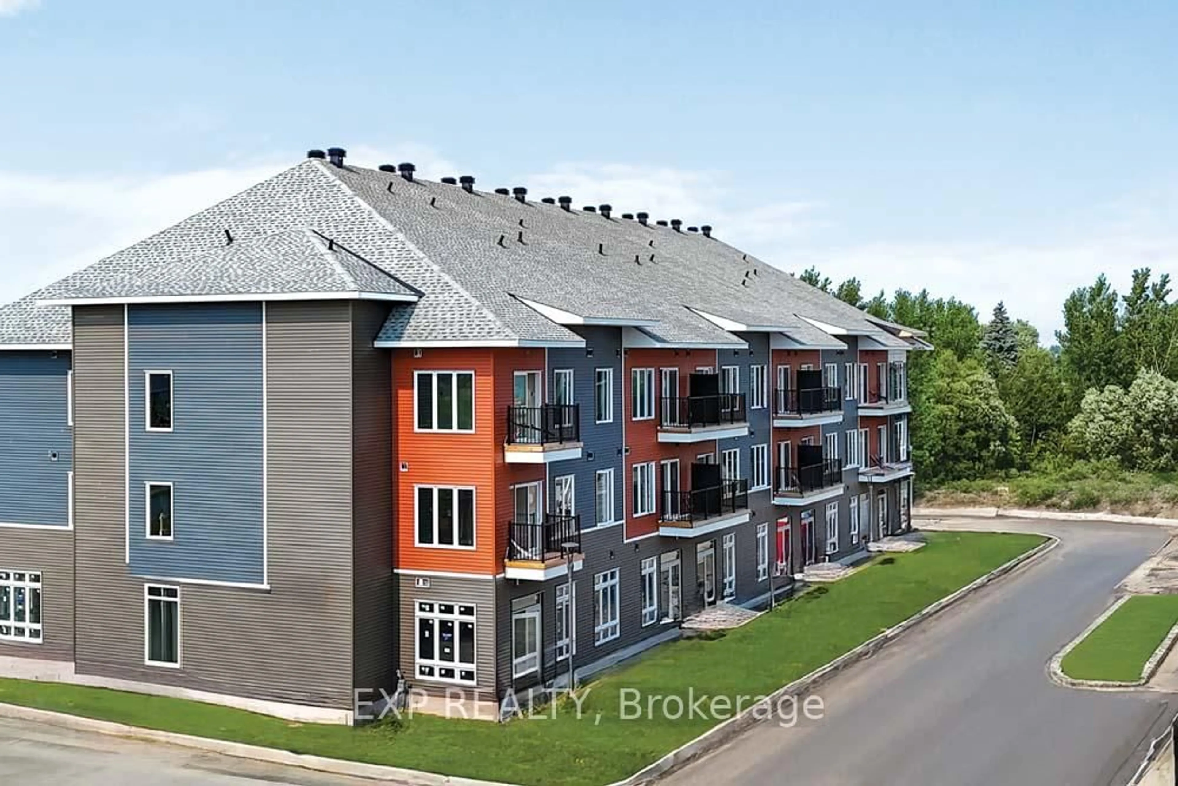 A pic from outside/outdoor area/front of a property/back of a property/a pic from drone, building for 2370 Tenth Line Rd #3205, Ottawa Ontario K4A 0M7