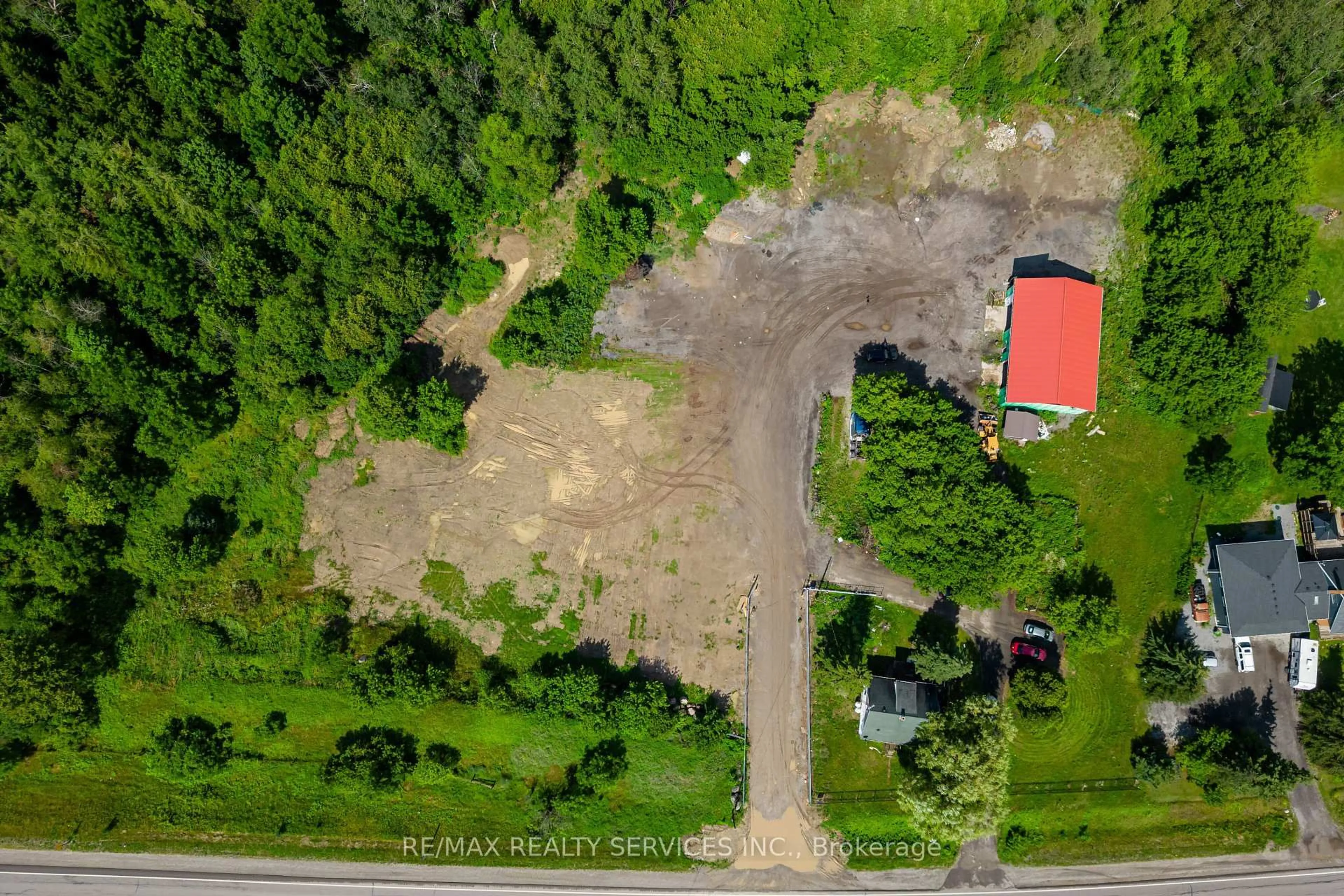 A pic from outside/outdoor area/front of a property/back of a property/a pic from drone, building for 2178 Highway 6, Hamilton Ontario N0B 2J0