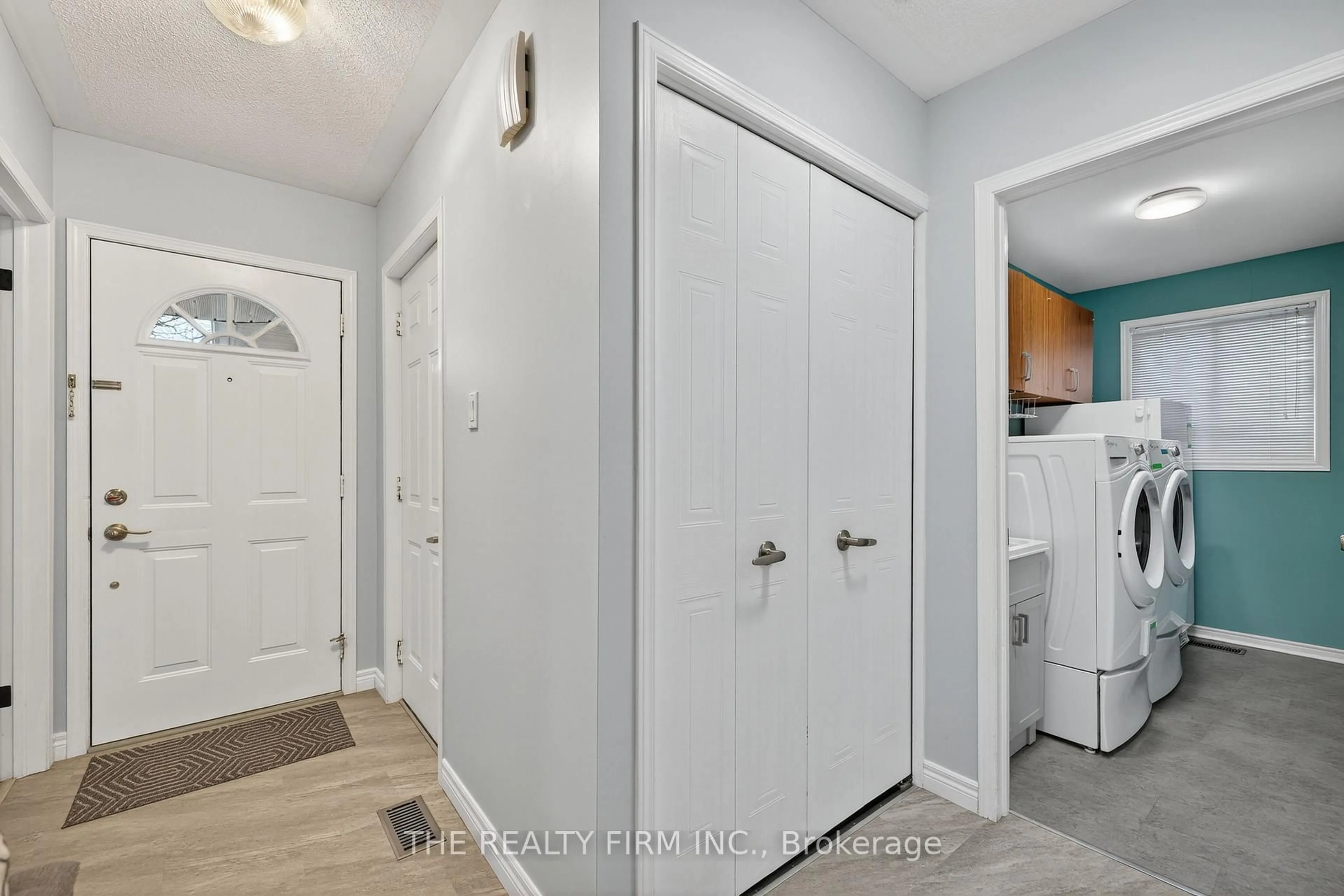 Indoor entryway for 276 Ferndale Ave, London South Ontario N6C 5K6