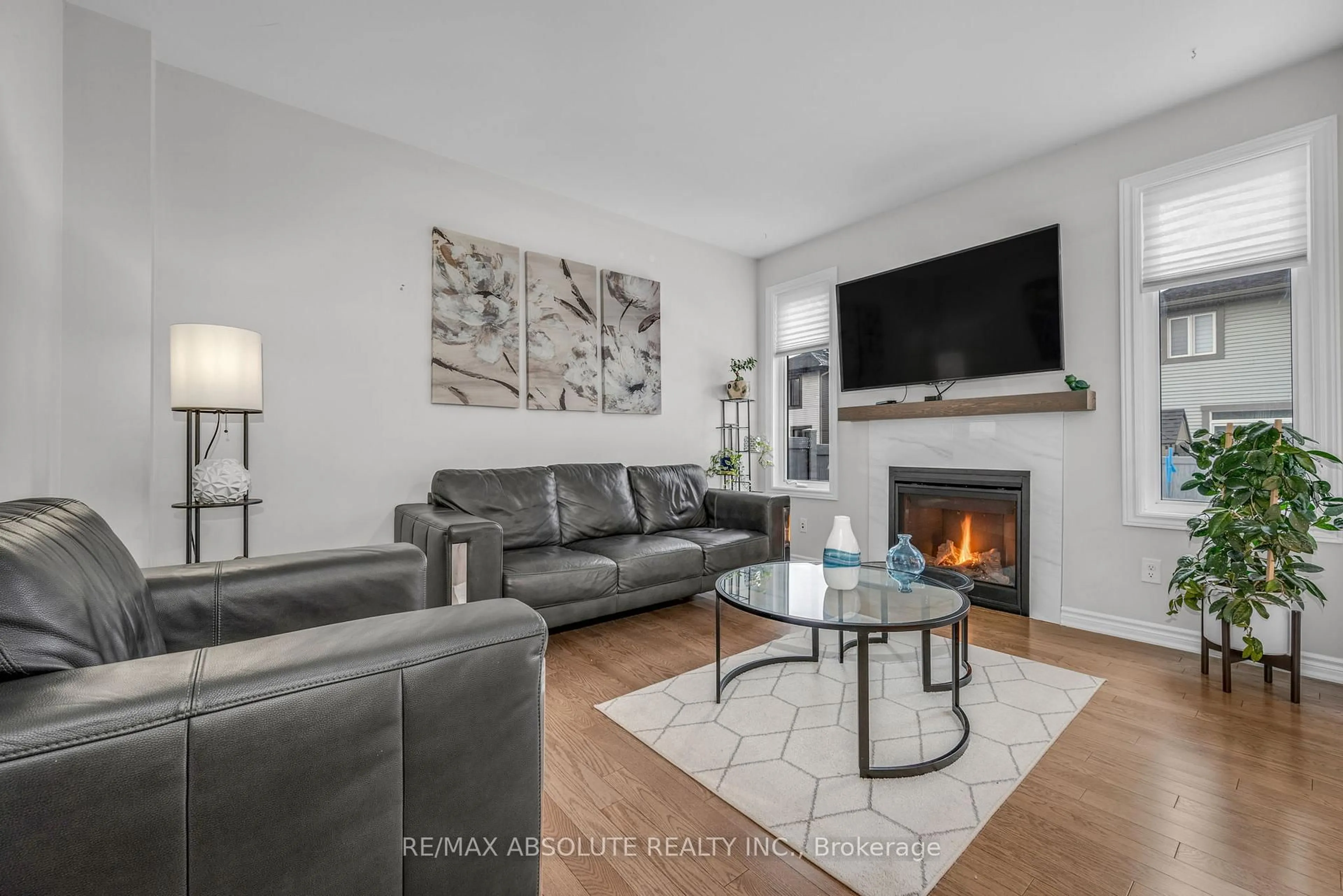 Living room with furniture, unknown for 730 Perseus Ave, Ottawa Ontario K2J 6V8