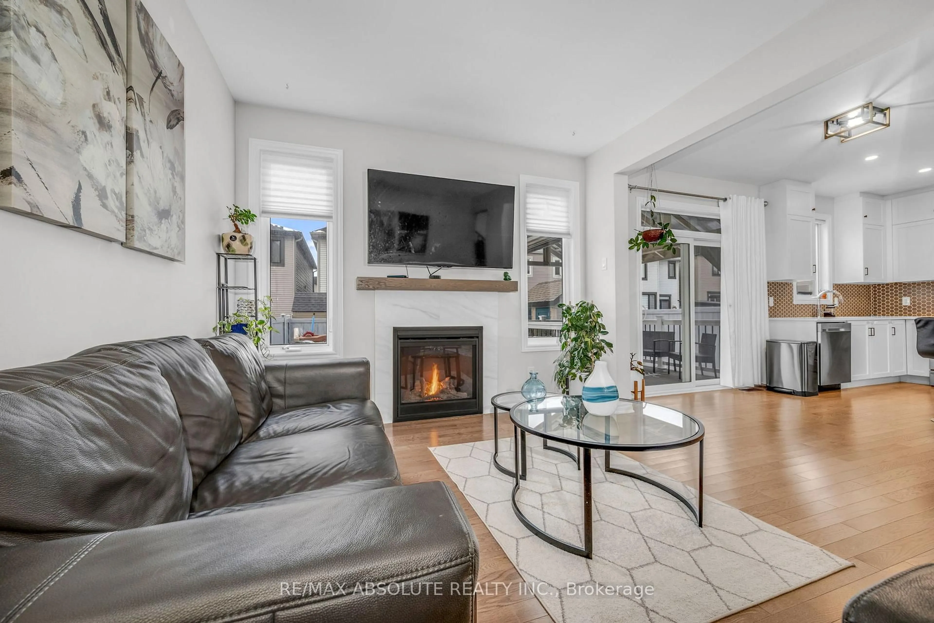 Living room with furniture, unknown for 730 Perseus Ave, Ottawa Ontario K2J 6V8