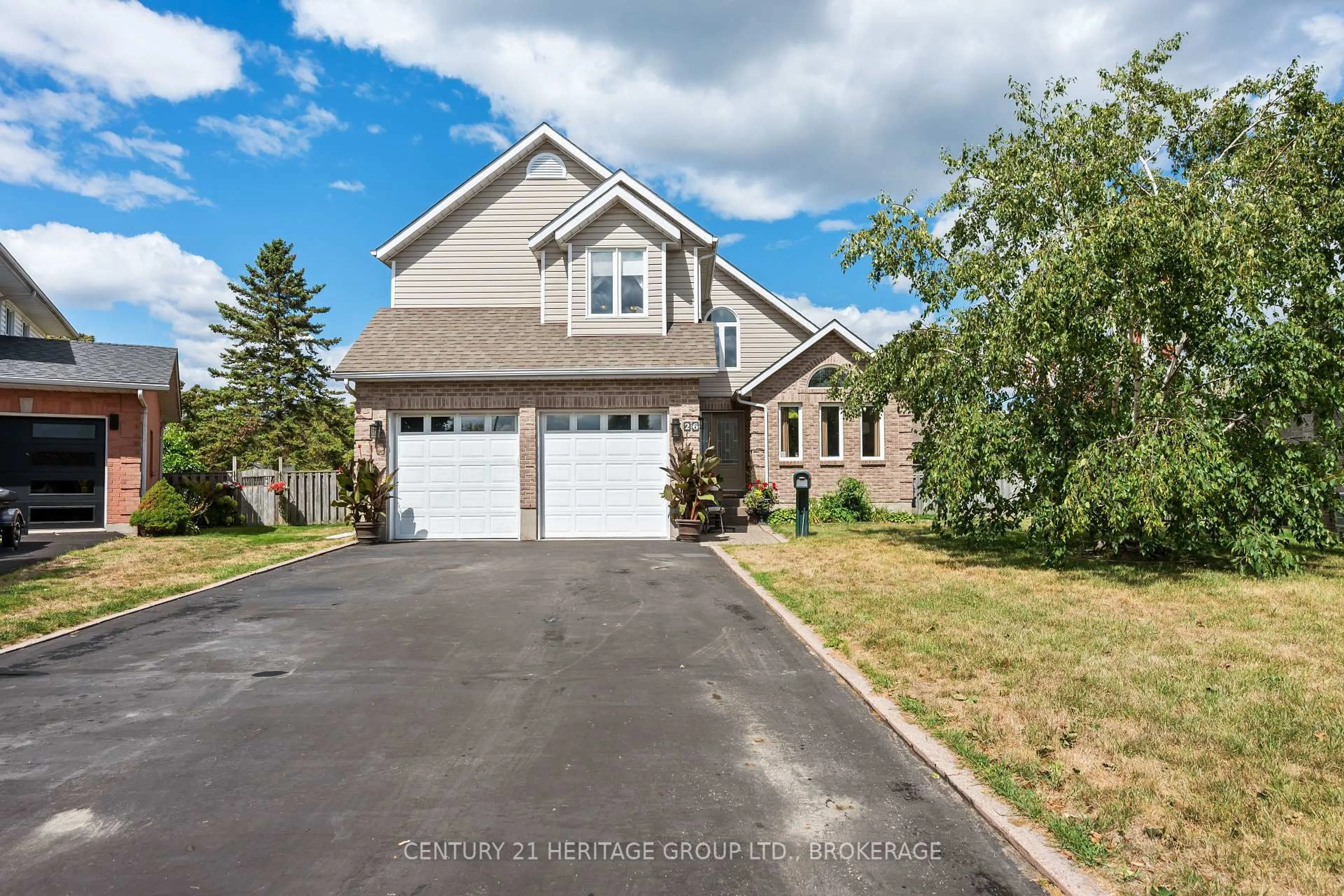 Home with vinyl exterior material, street for 26 Miller Pl, Loyalist Ontario K7N 1X6