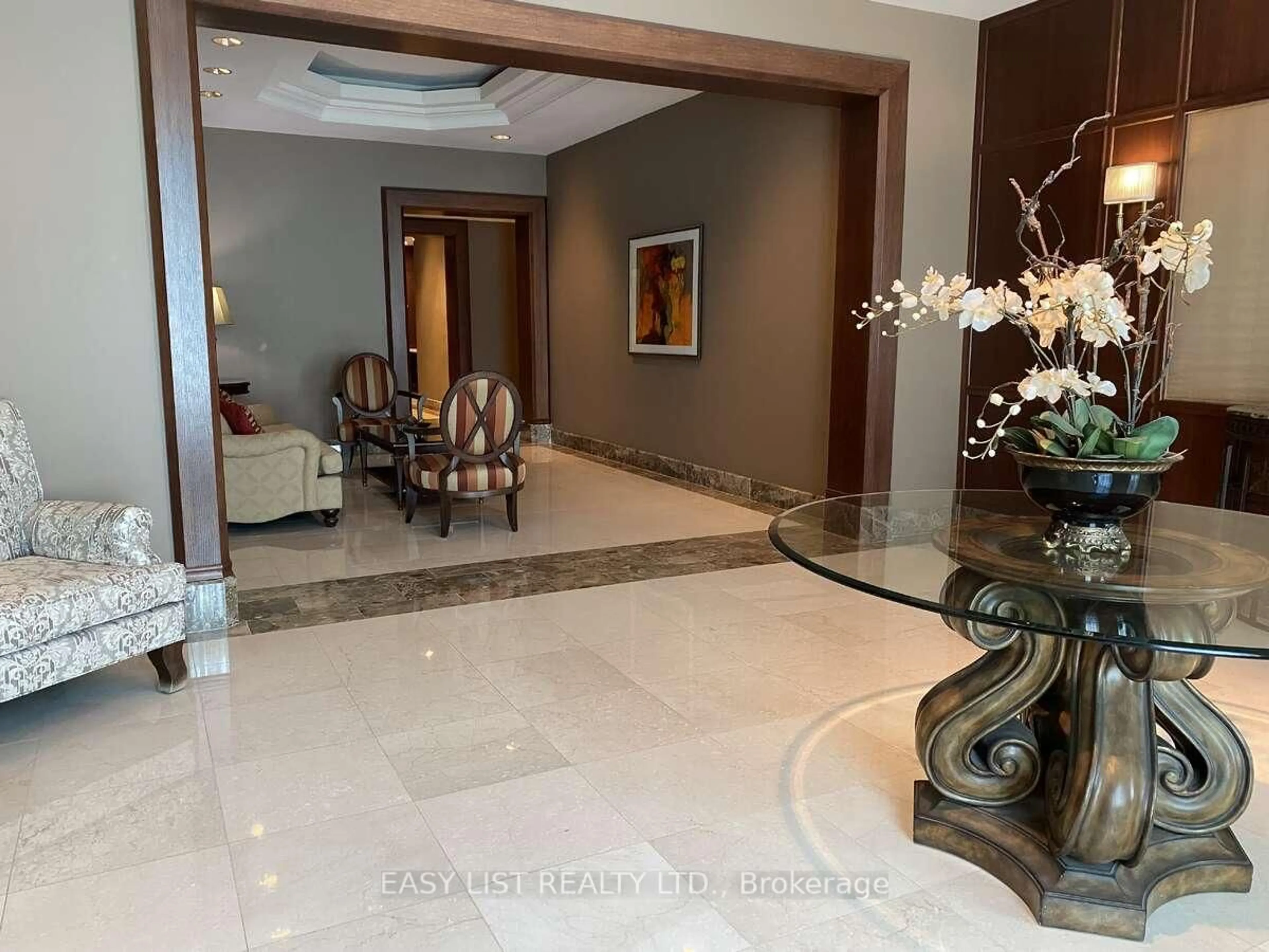 Indoor foyer for 3580 Rivergate Way #803, Ottawa Ontario K1V 1V5