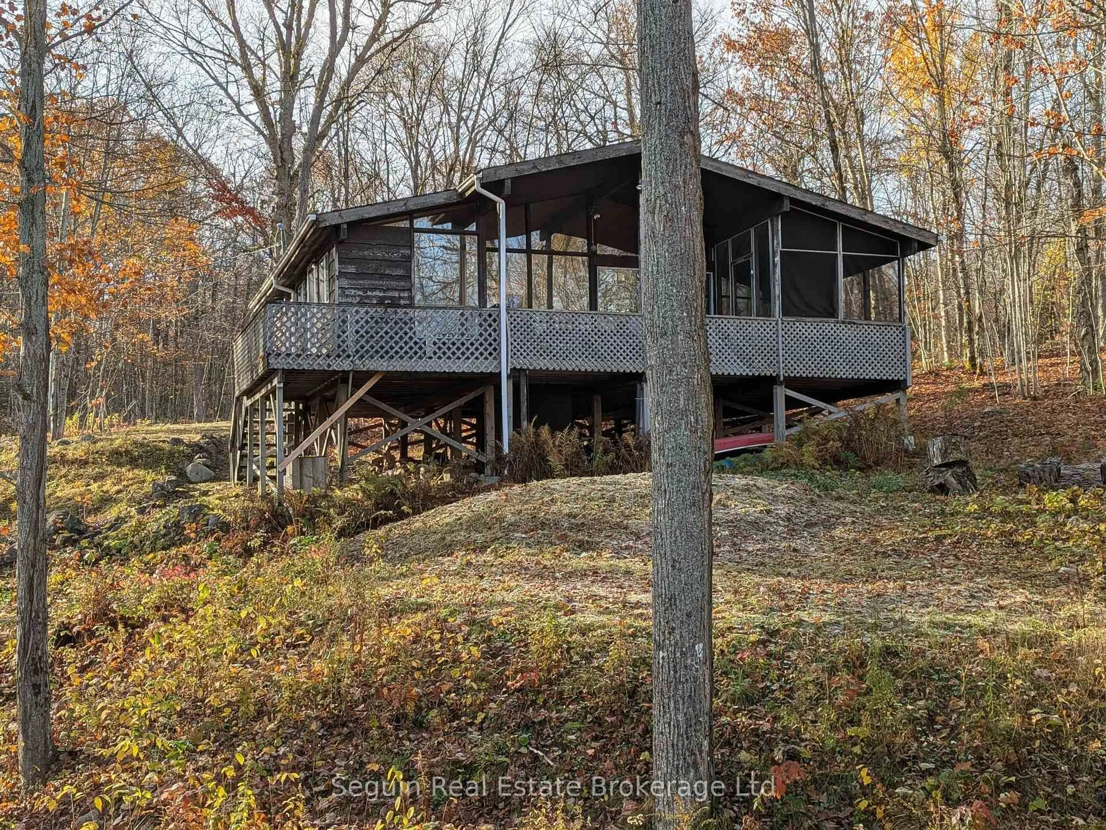 Home with vinyl exterior material, forest/trees view for 35 Lower Fry's Rd, McMurrich/Monteith Ontario P2A 0B6