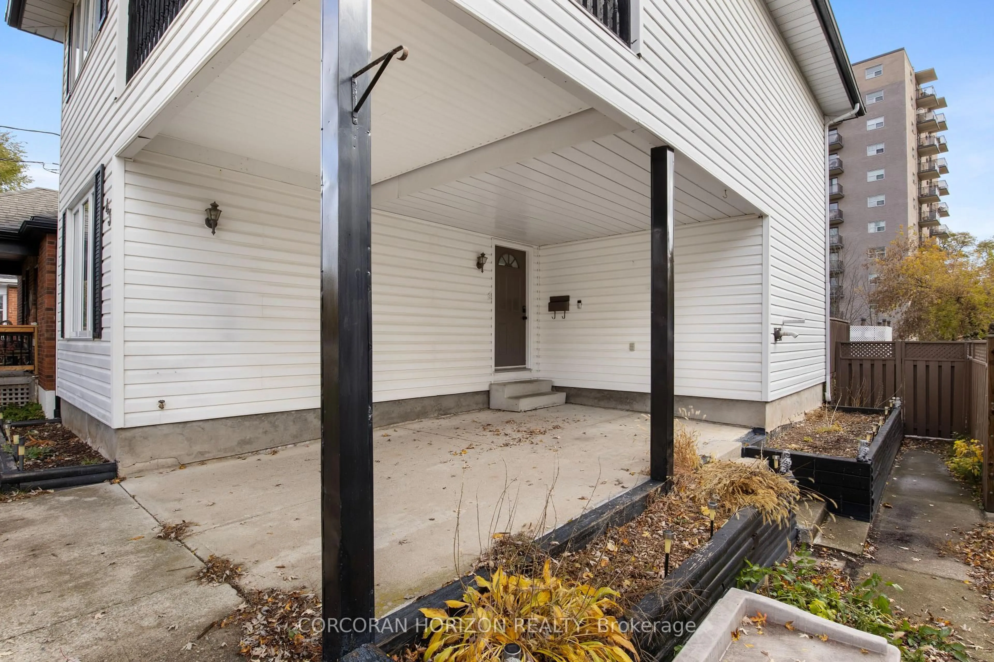 Unknown for 43 Middleton St, Cambridge Ontario N1S 2R2