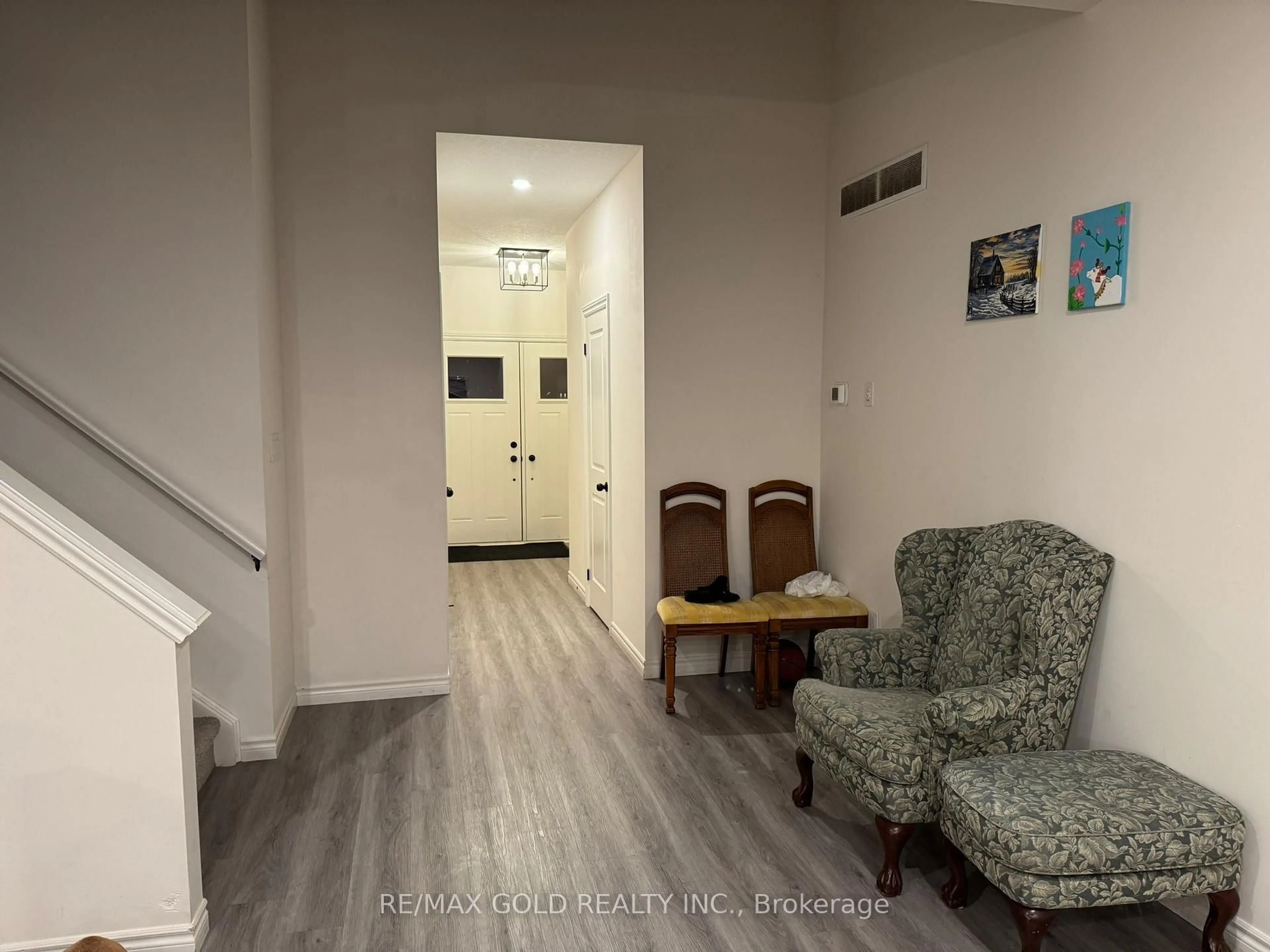 Indoor foyer for 247 Byers St, London South Ontario N6L 0J2