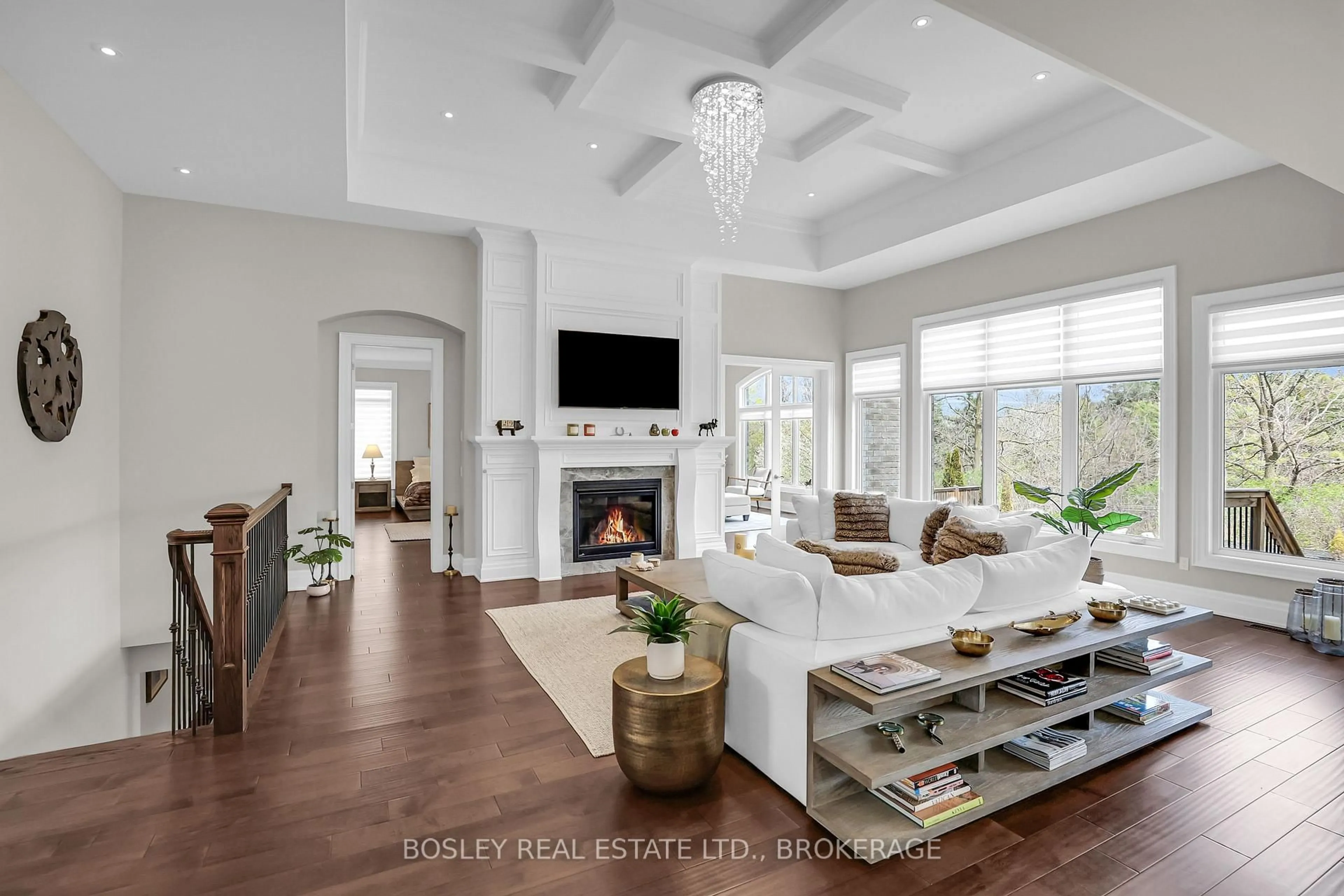 Living room with furniture, unknown for 32 Philmori Blvd, Pelham Ontario L0S 1E5