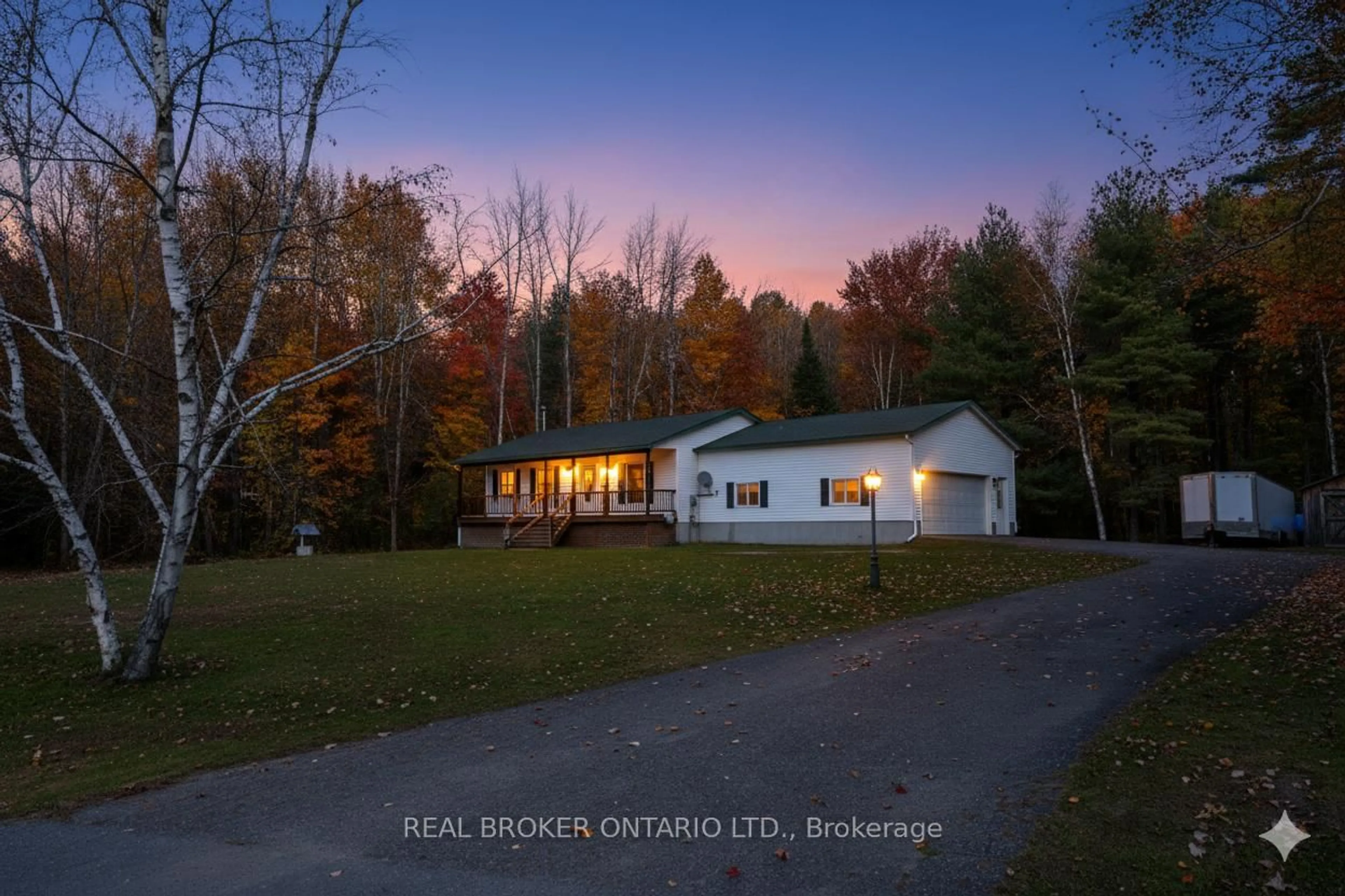 A pic from outside/outdoor area/front of a property/back of a property/a pic from drone, unknown for 8 Benjamin Lane, North Grenville Ontario K0G 1J0