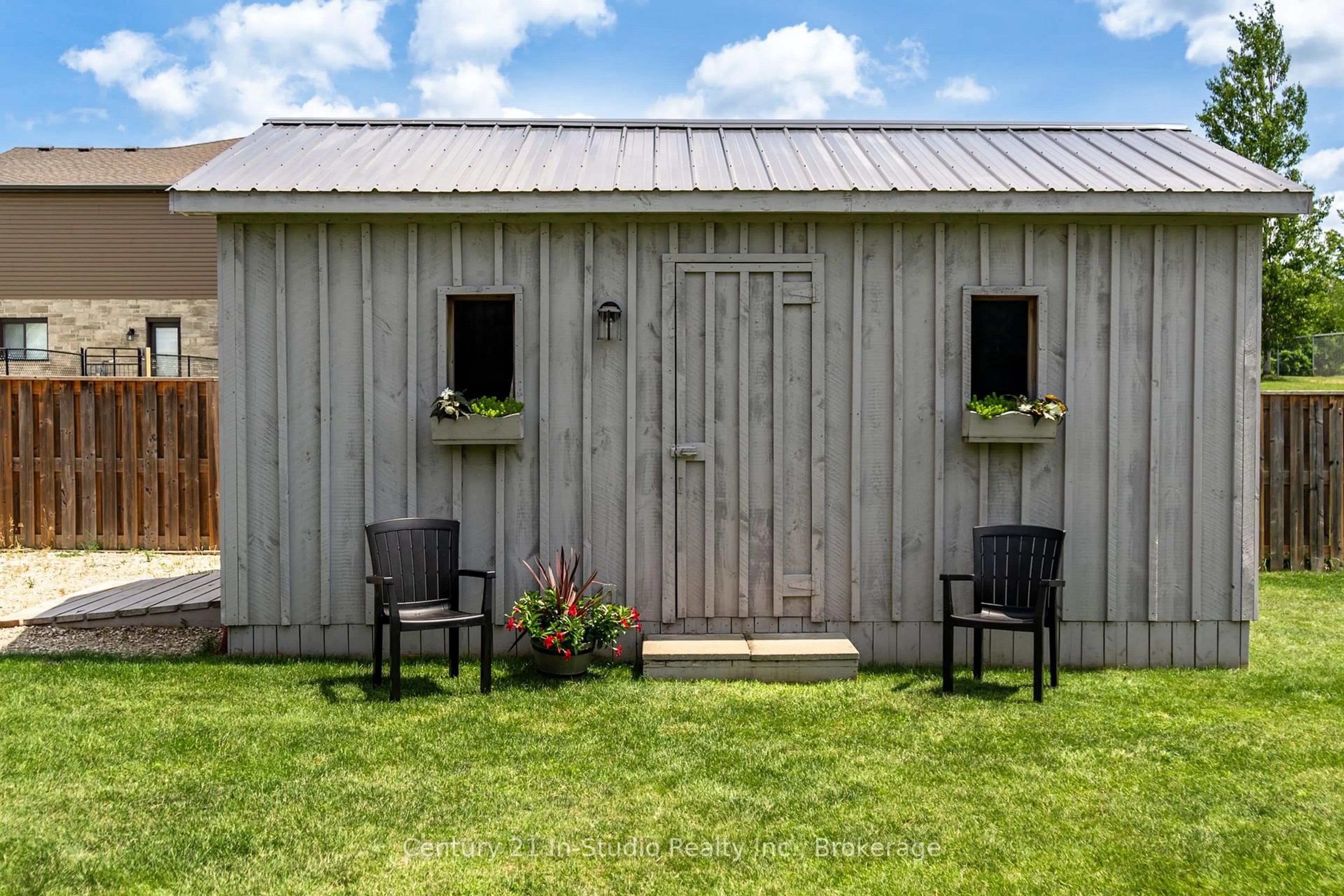 Shed for 202 Meredith Way, Chatsworth Ontario N0H 1G0