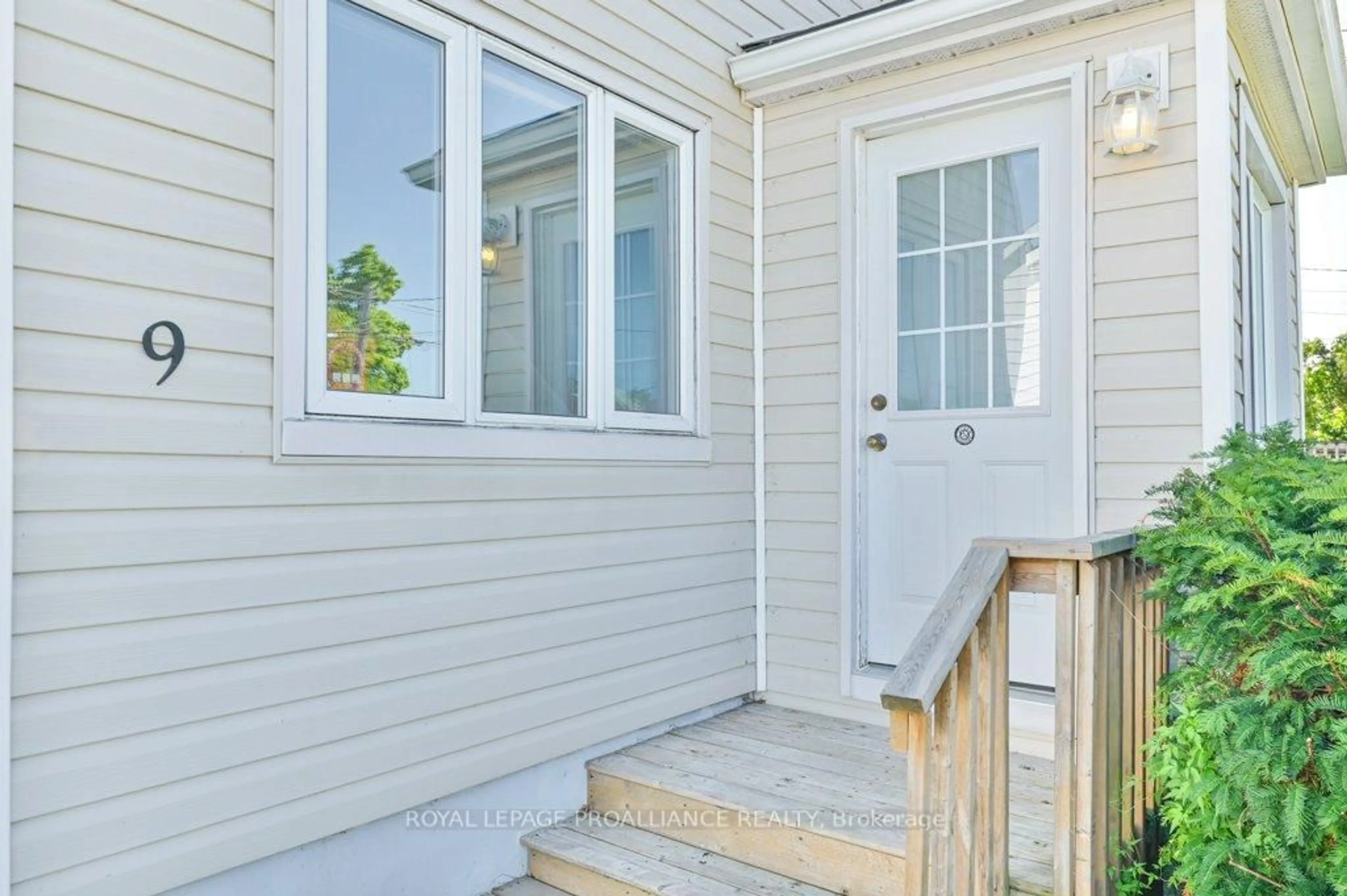 Home with vinyl exterior material, street for 9 Wilkins St, Belleville Ontario K8P 1P2