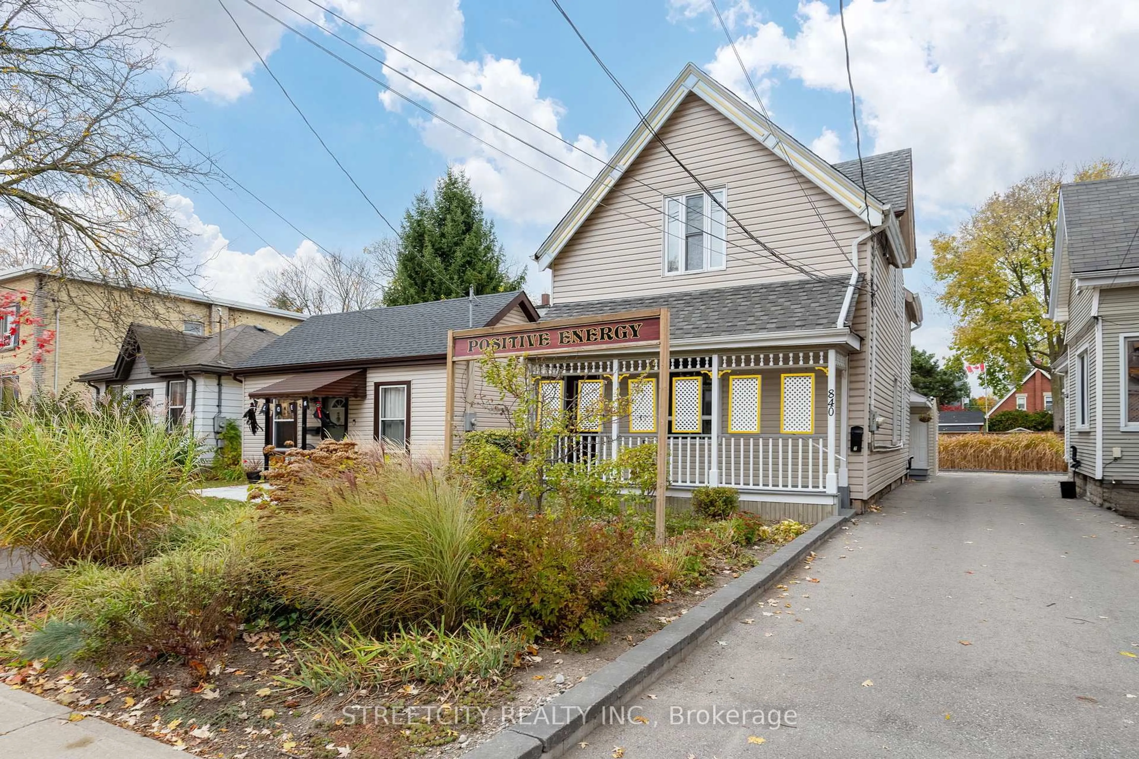 A pic from outside/outdoor area/front of a property/back of a property/a pic from drone, street for 840 Queens Ave, London East Ontario N5W 3H6