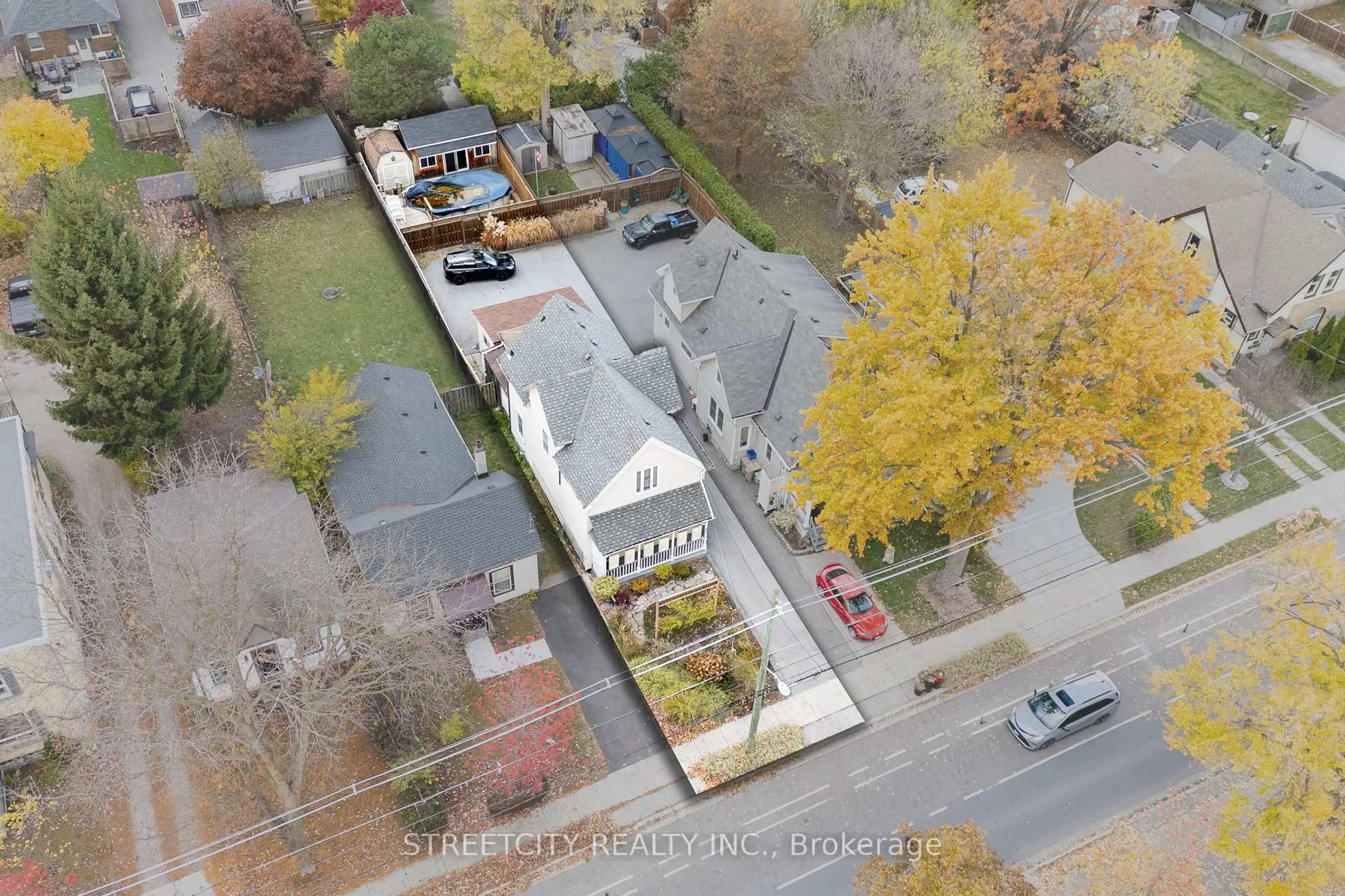 A pic from outside/outdoor area/front of a property/back of a property/a pic from drone, city buildings view from balcony for 840 Queens Ave, London East Ontario N5W 3H6