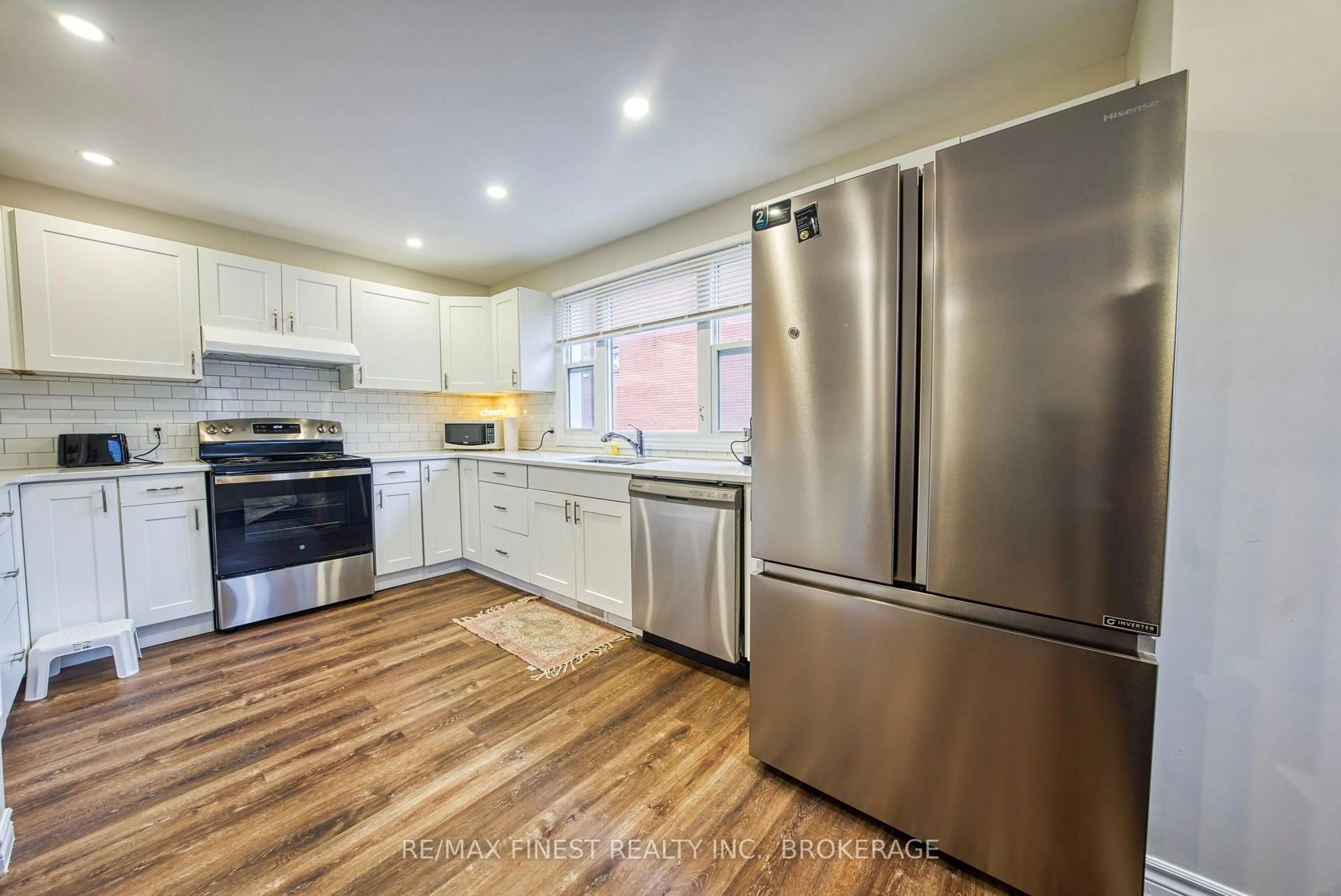 Unknown for 430 Macdonnell St, Kingston Ontario K7L 4E4