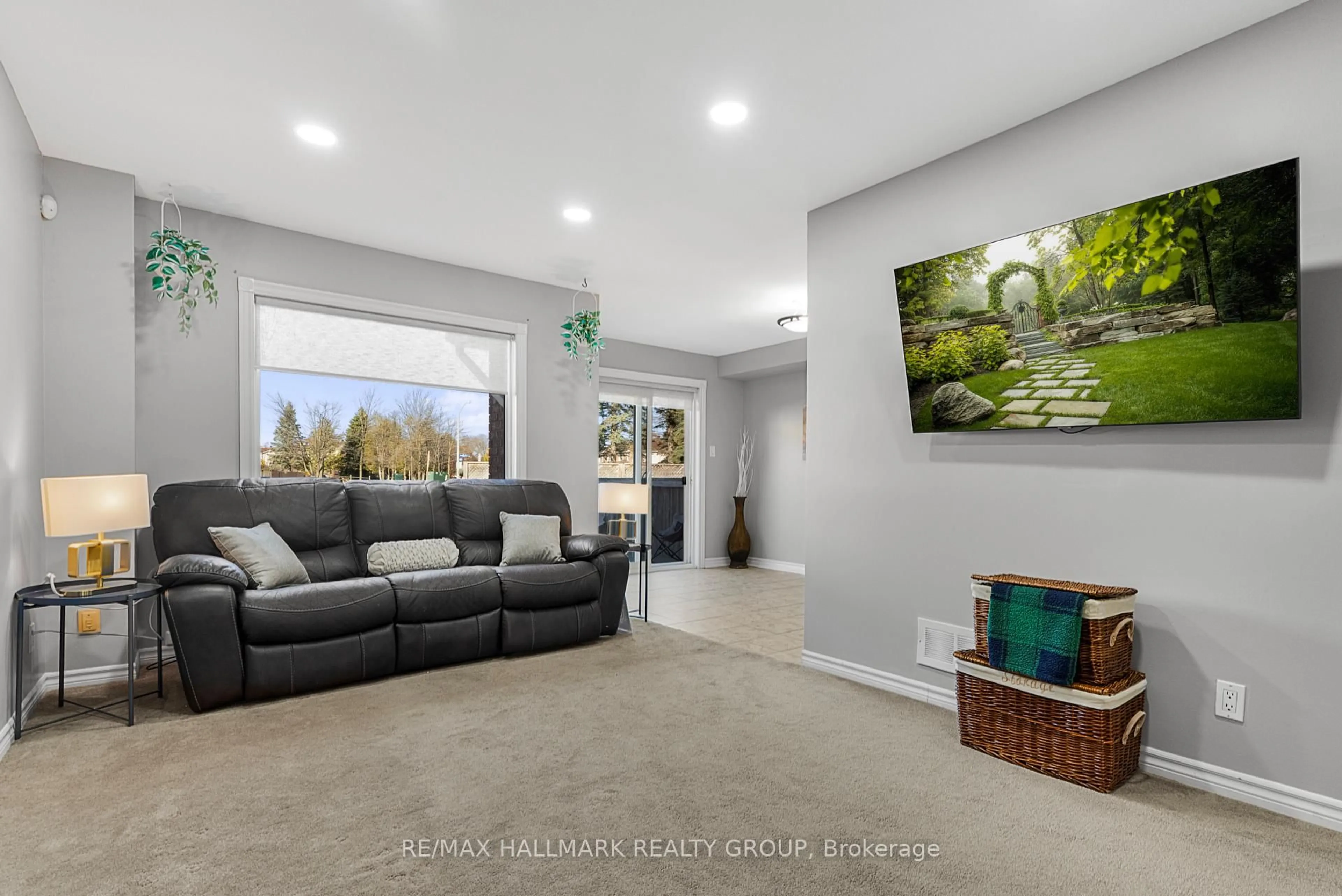 Living room with furniture, unknown for 93 Cedarock Dr, Ottawa Ontario K2M 2H5