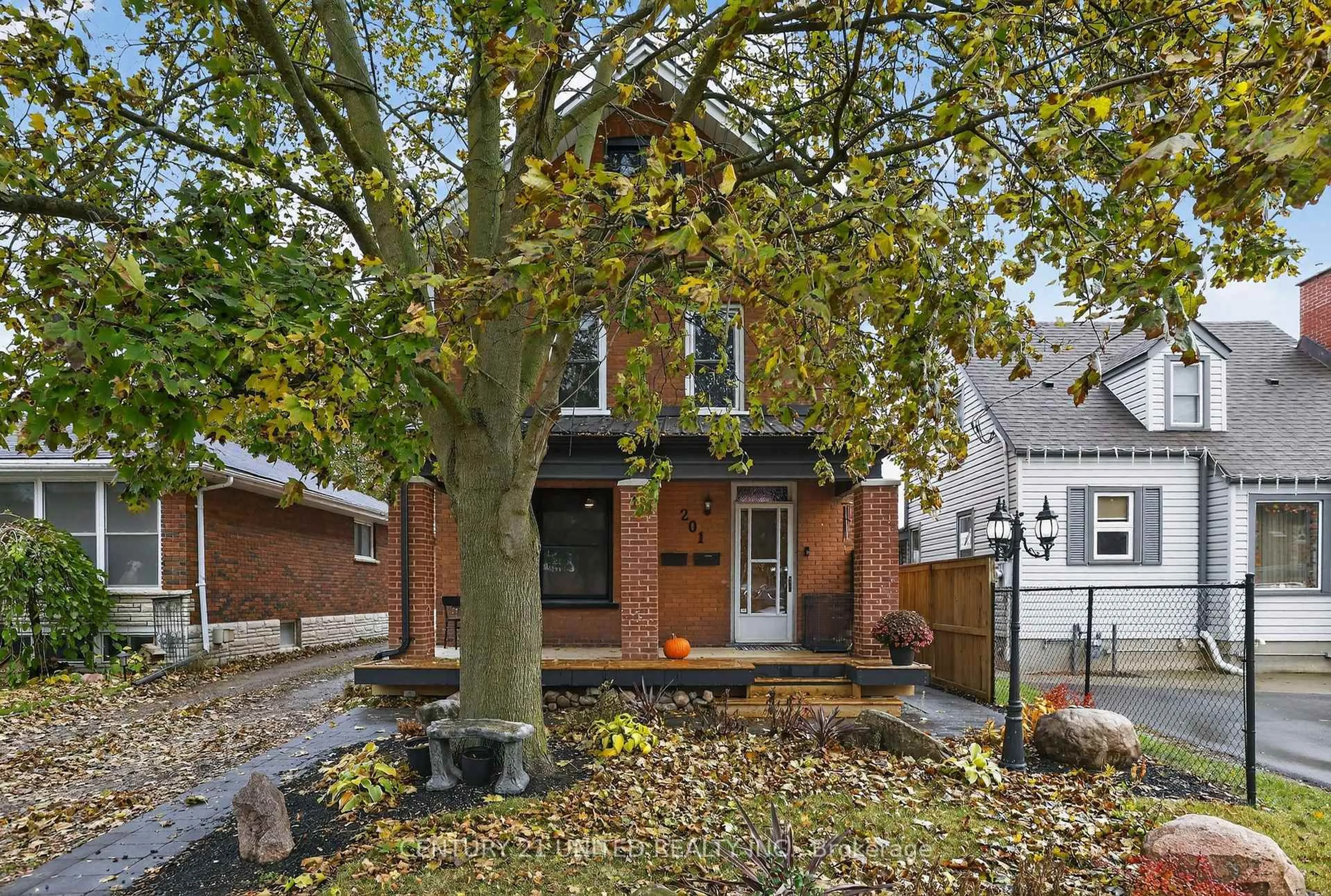 Home with brick exterior material, street for 201 Romaine St, Peterborough Ontario K9J 2C3