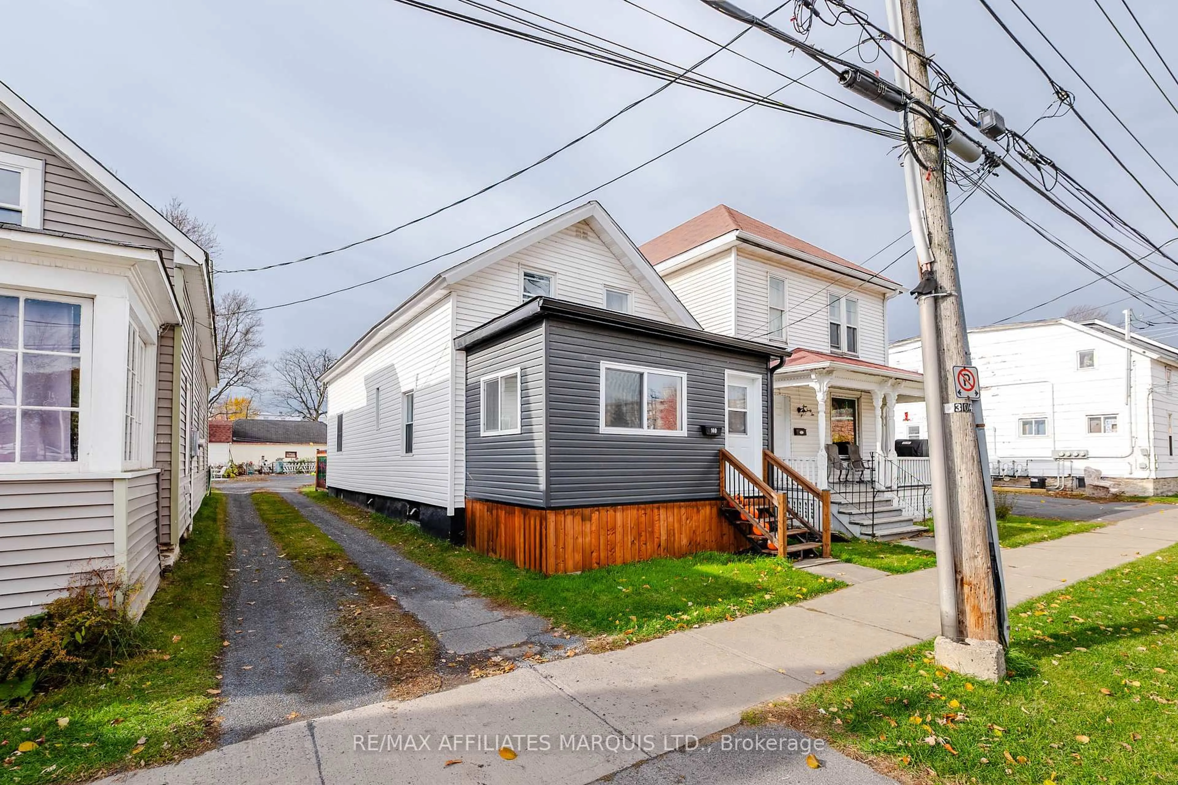 Unknown for 140 Adolphus St, Cornwall Ontario K6H 3S3