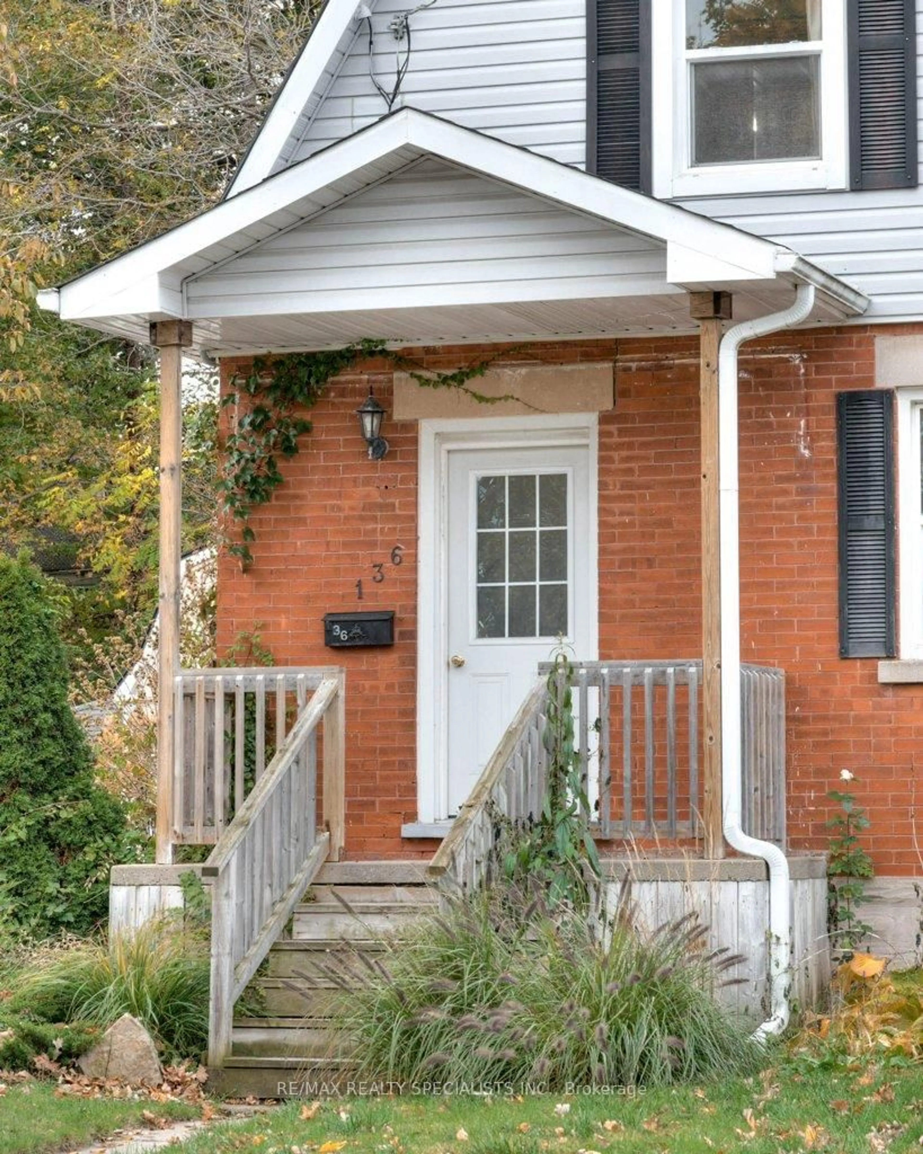 Home with brick exterior material, street for 136 Alma St, Guelph Ontario N1H 5X4