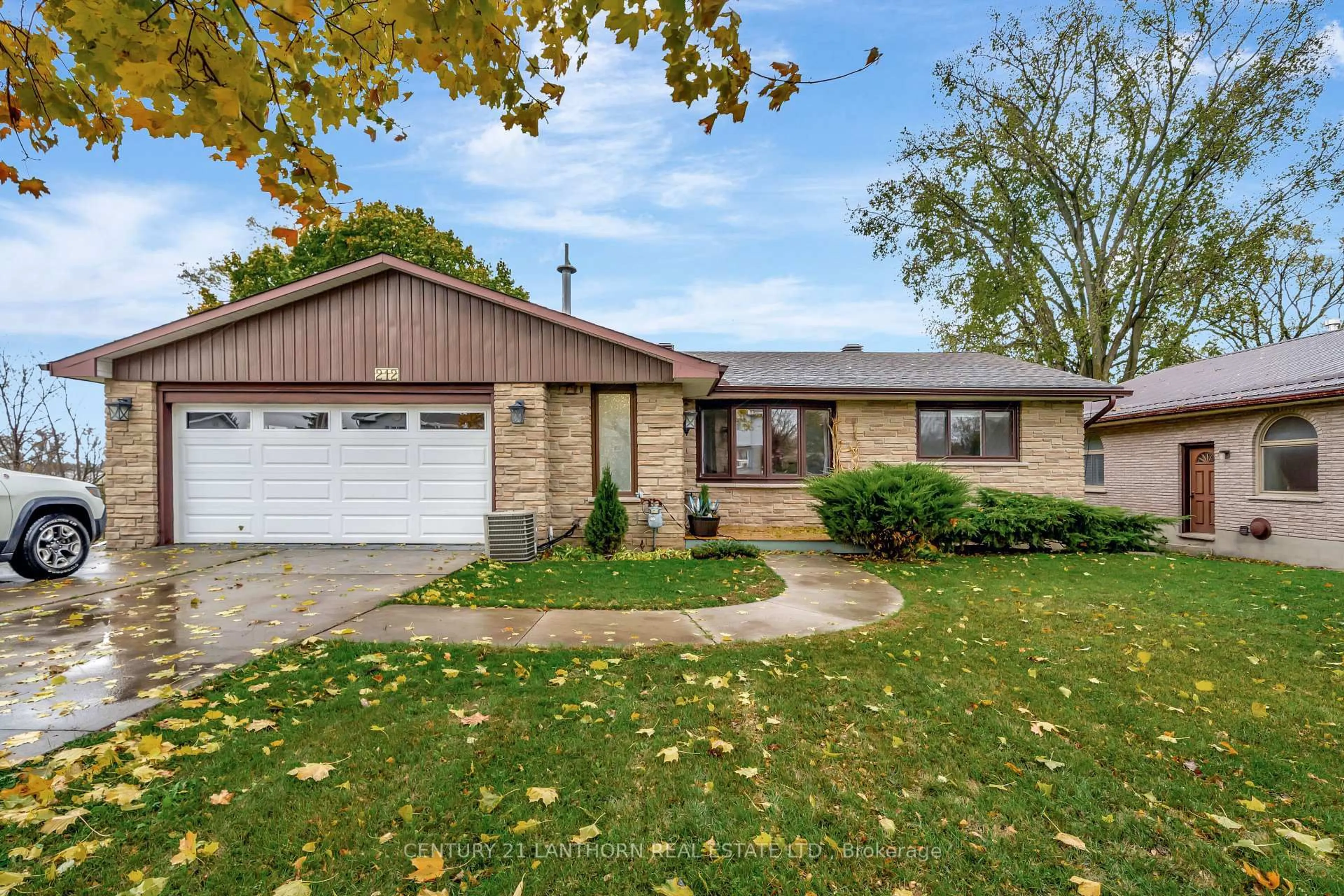 Home with brick exterior material, street for 212 Main St, Deseronto Ontario K0K 1X0