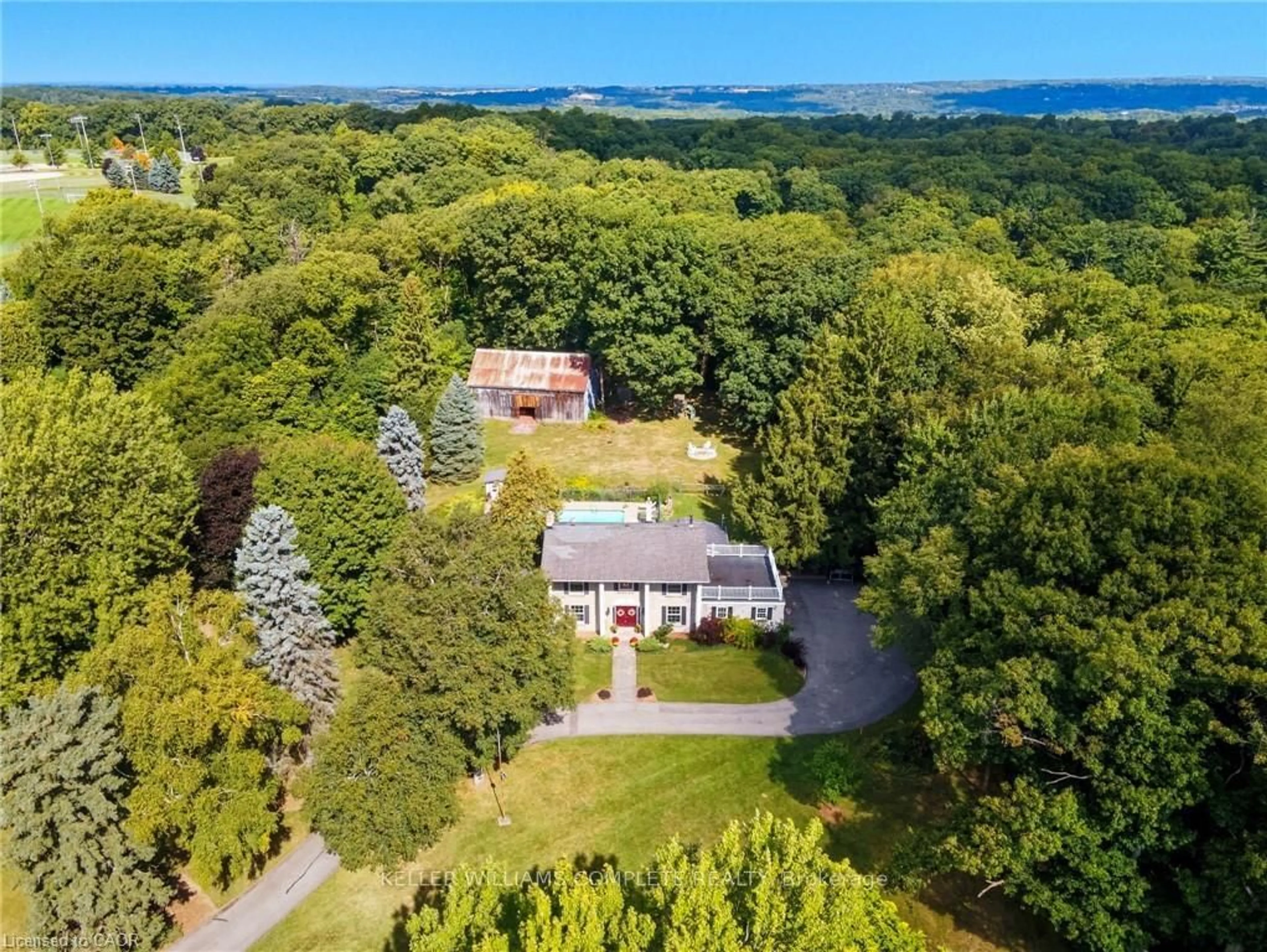 A pic from outside/outdoor area/front of a property/back of a property/a pic from drone, water/lake/river/ocean view for 345 Jerseyville Rd, Hamilton Ontario L9G 5C3