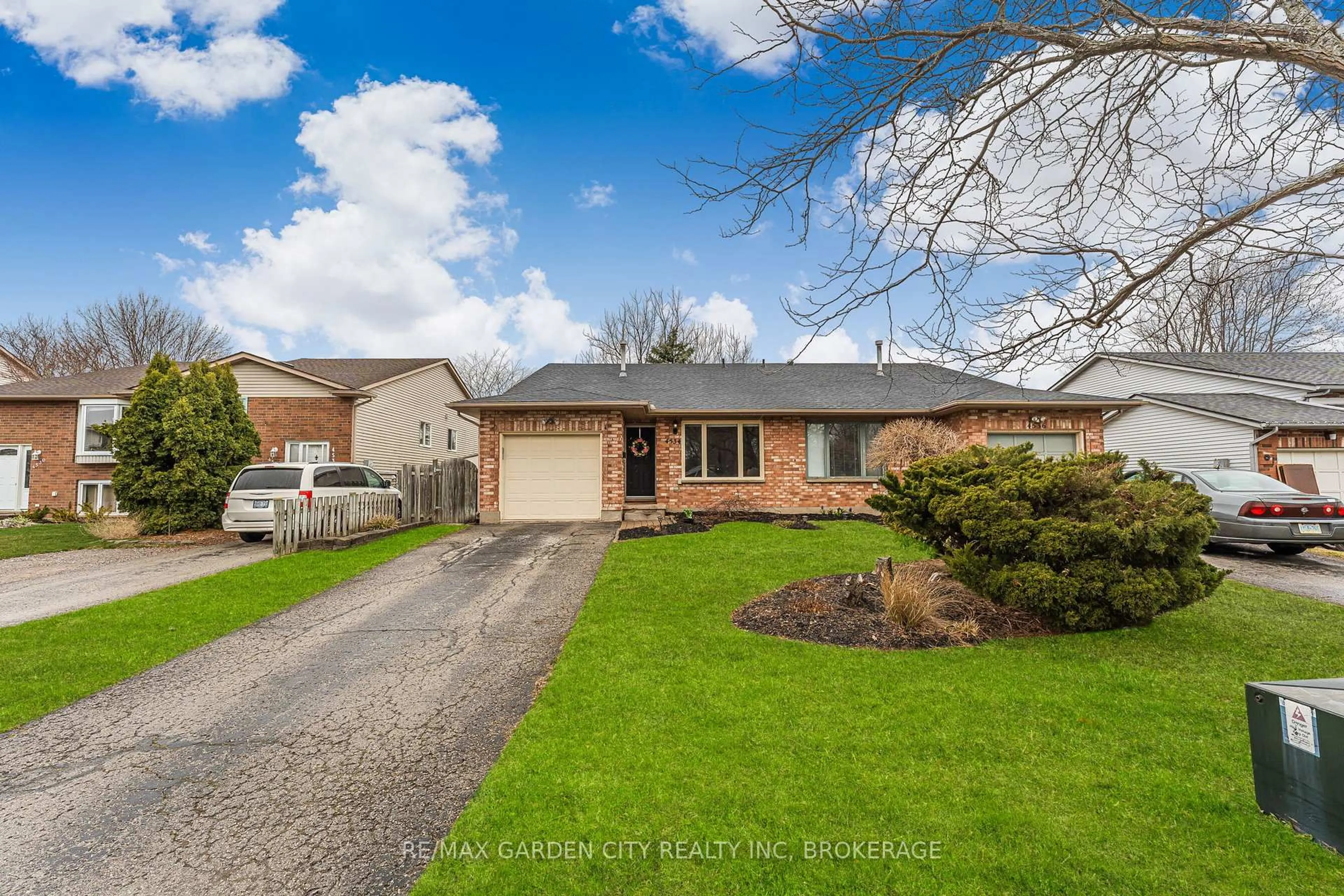 Unknown for 4534 Dufferin Ave, Lincoln Ontario L3J 0C5