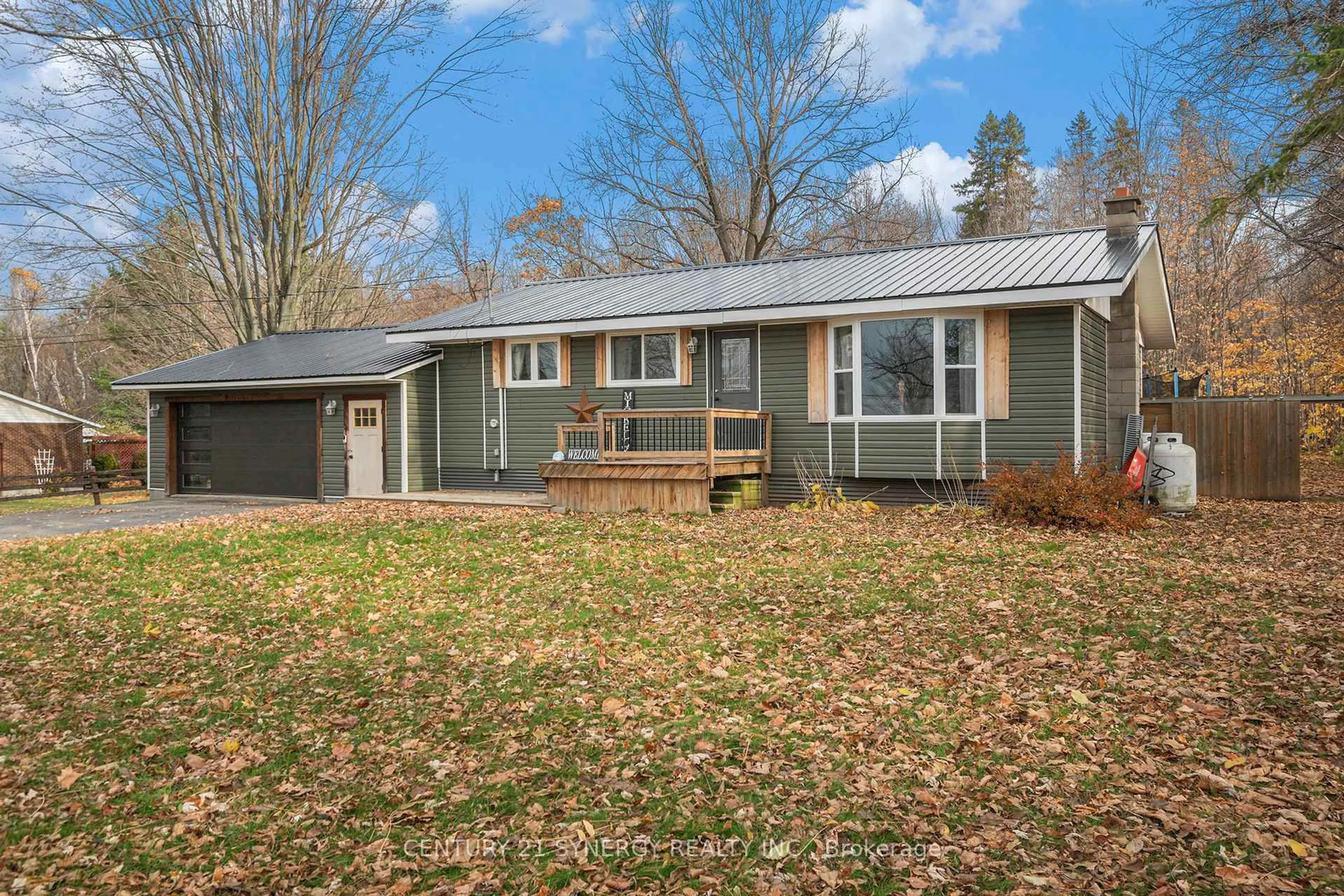 Home with vinyl exterior material, street for 178 Best Rd, Smiths Falls Ontario K7A 4S4