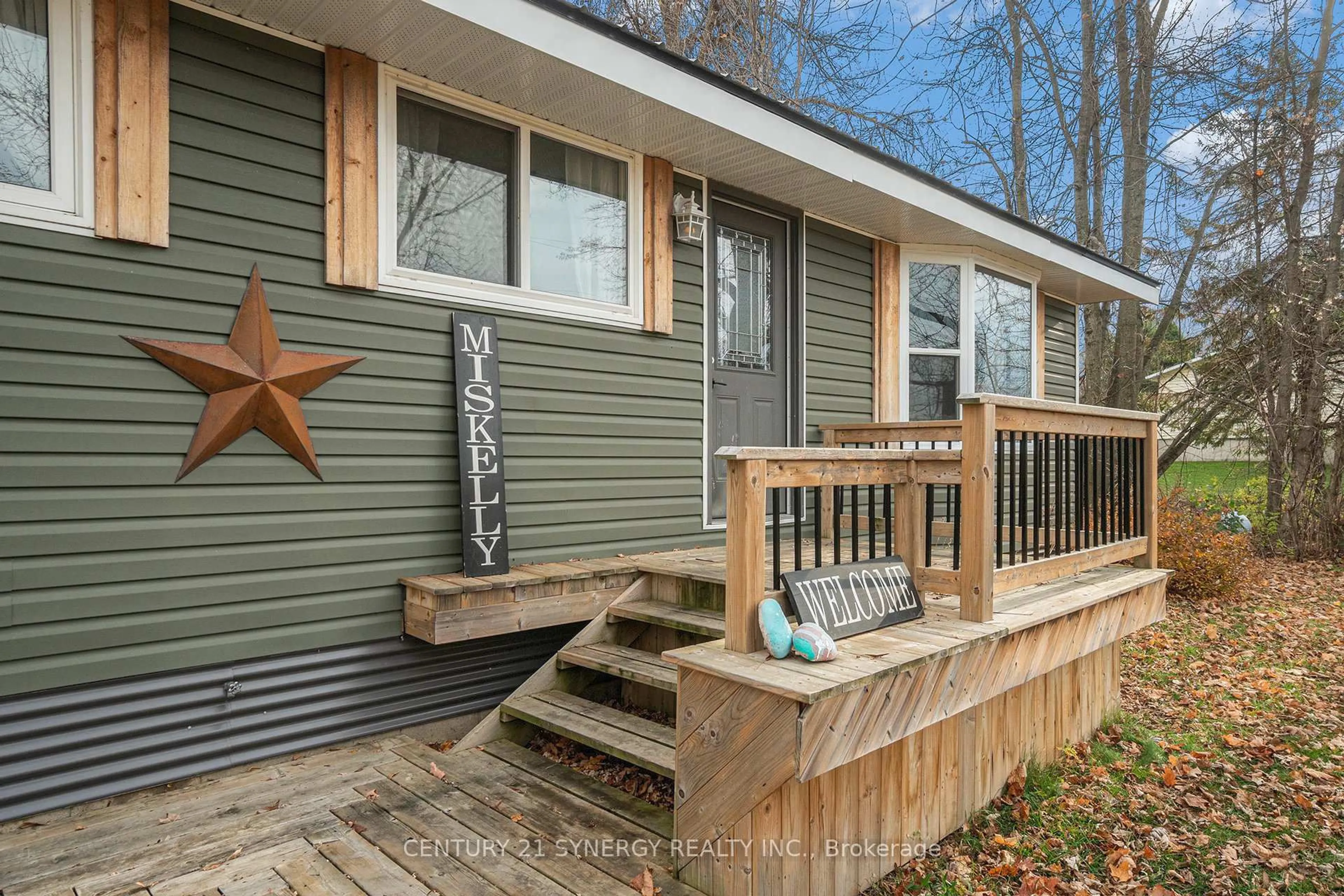 Home with vinyl exterior material, unknown for 178 Best Rd, Smiths Falls Ontario K7A 4S4