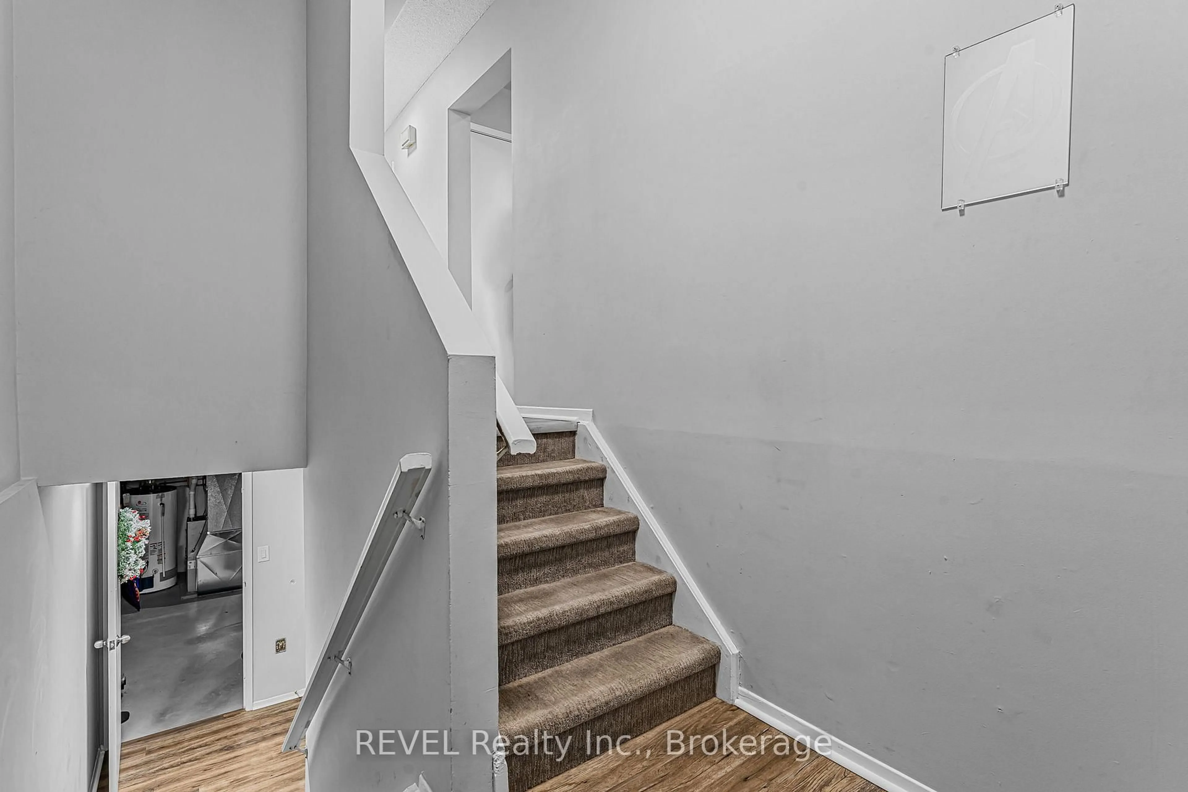 Stairs for 195 Denistoun St #254, Welland Ontario L3C 6J6