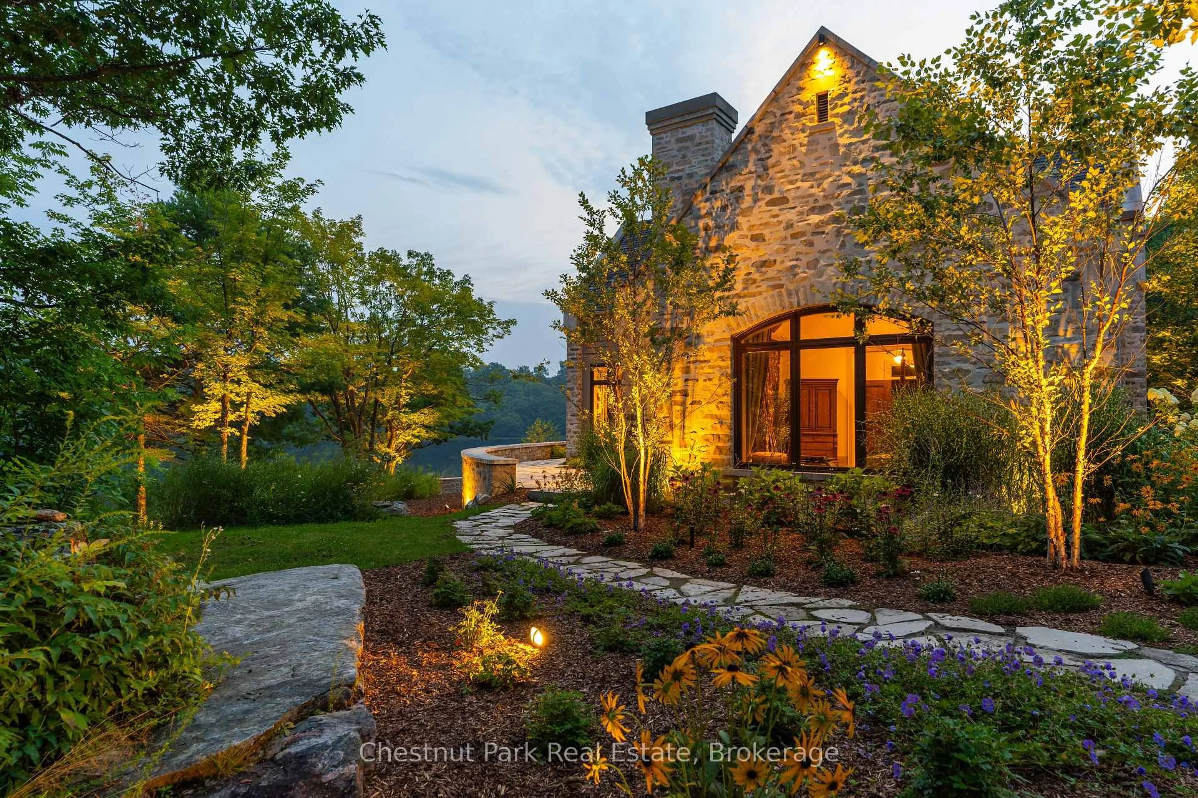 Patio, unknown for 4805 Muskoka Road 169 Rd #Unit 3, Muskoka Lakes Ontario P0C 1H0