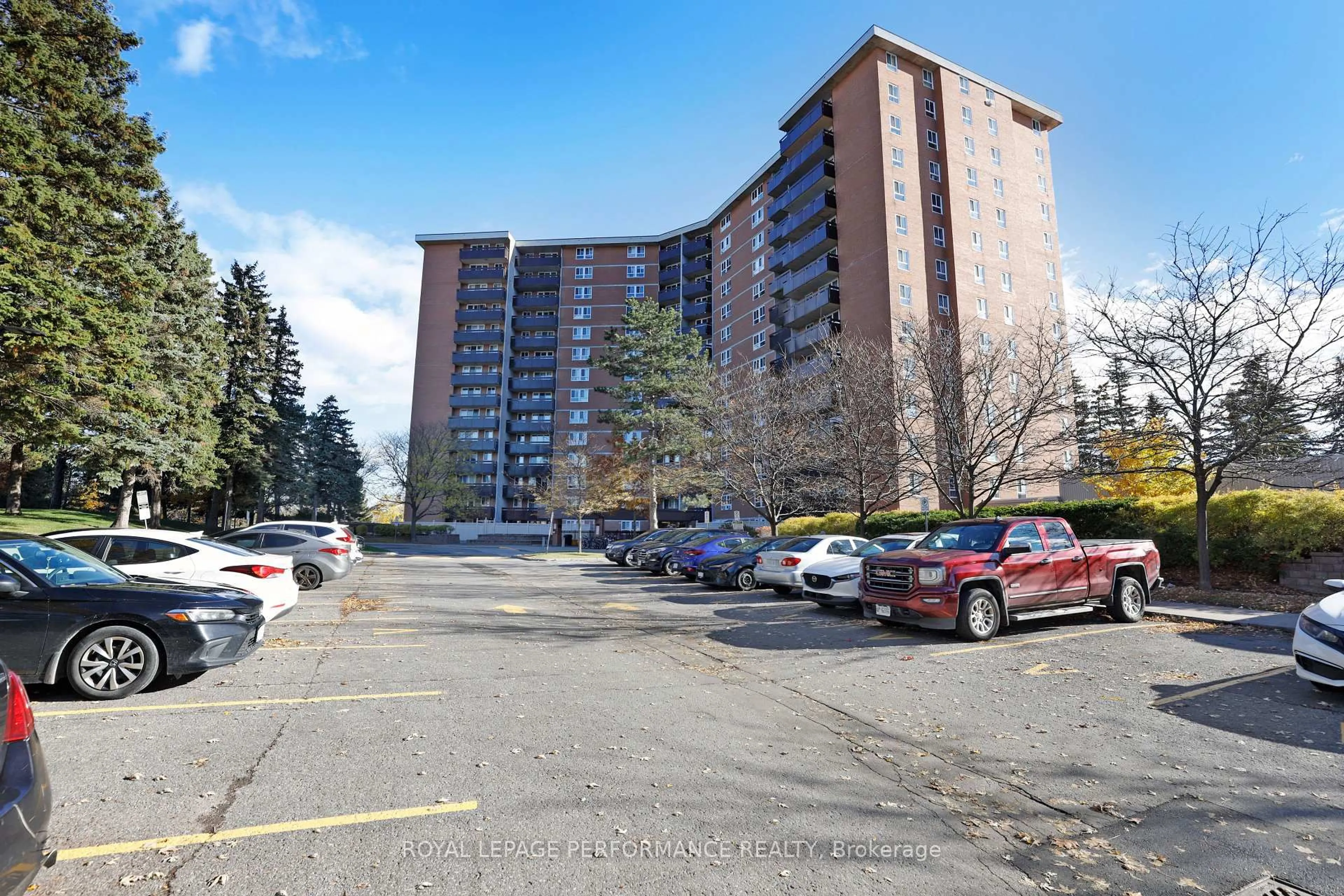 Unknown for 2020 JASMINE Cres #810, Ottawa Ontario K1J 8K5