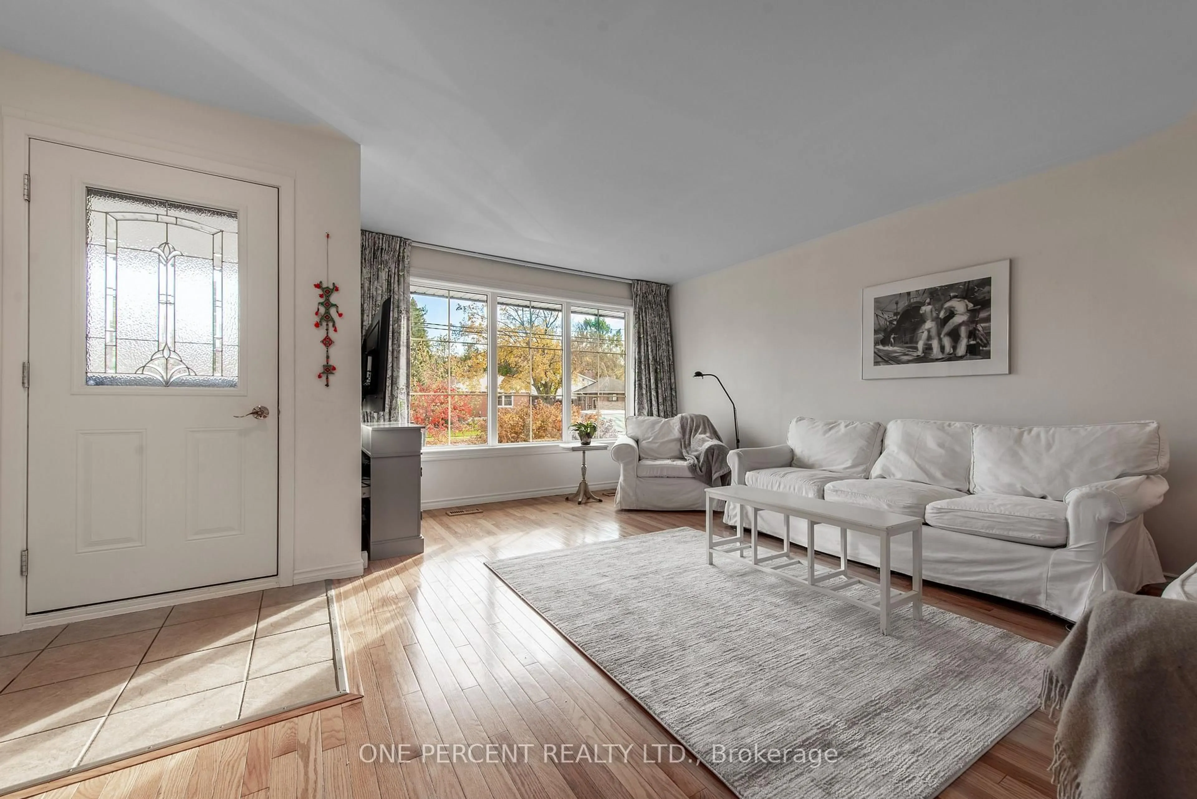 Living room with furniture, unknown for 156 Waverley Dr, Guelph Ontario N1E 1H2